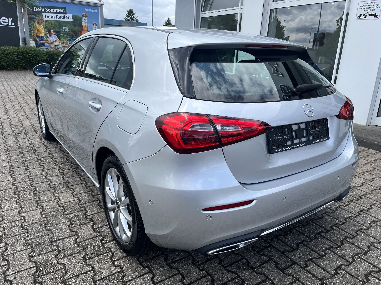 Mercedes-Benz A 180 Progressive - Samsaru's Car Outlet