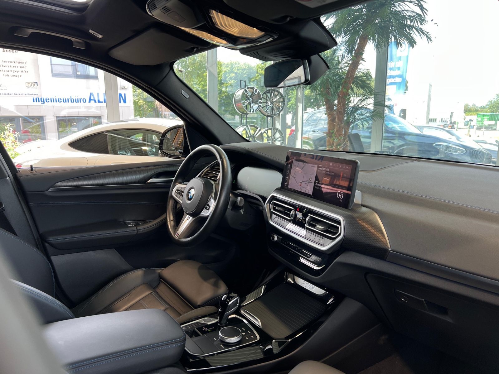 BMW X3 xDrive 30i M-Sportpaket - Samsaru's Car Outlet