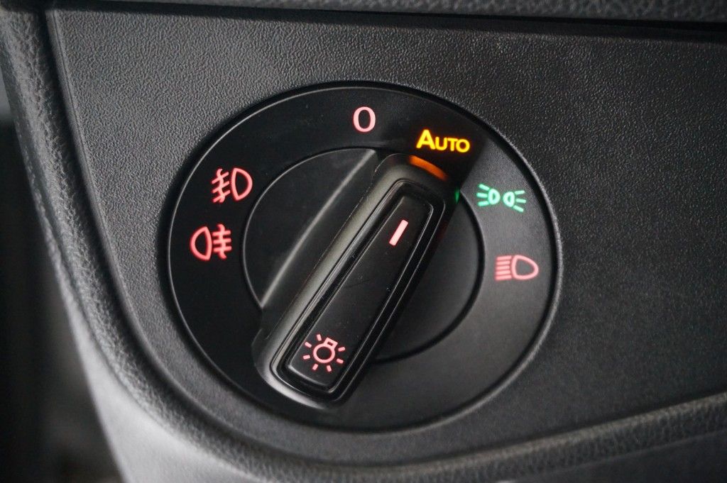 Volkswagen POLO 1,5 TSI HIGHLINE DSG R-LINE KAMERA ACC NAVI