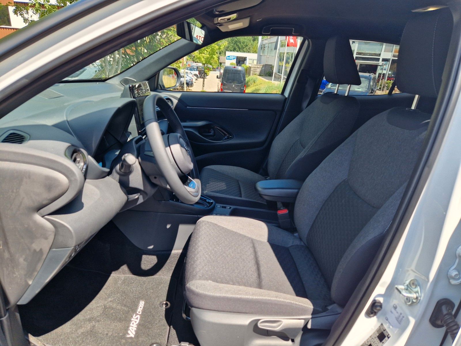 Toyota Yaris Cross 1,5-l-VVT-iE Teamplayer Safety P. V