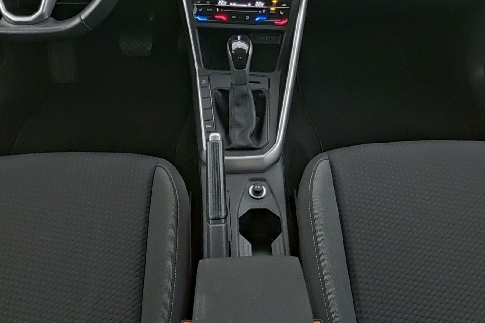 Volkswagen Taigo 1.0 TSI Life - Samsaru's Car Outlet