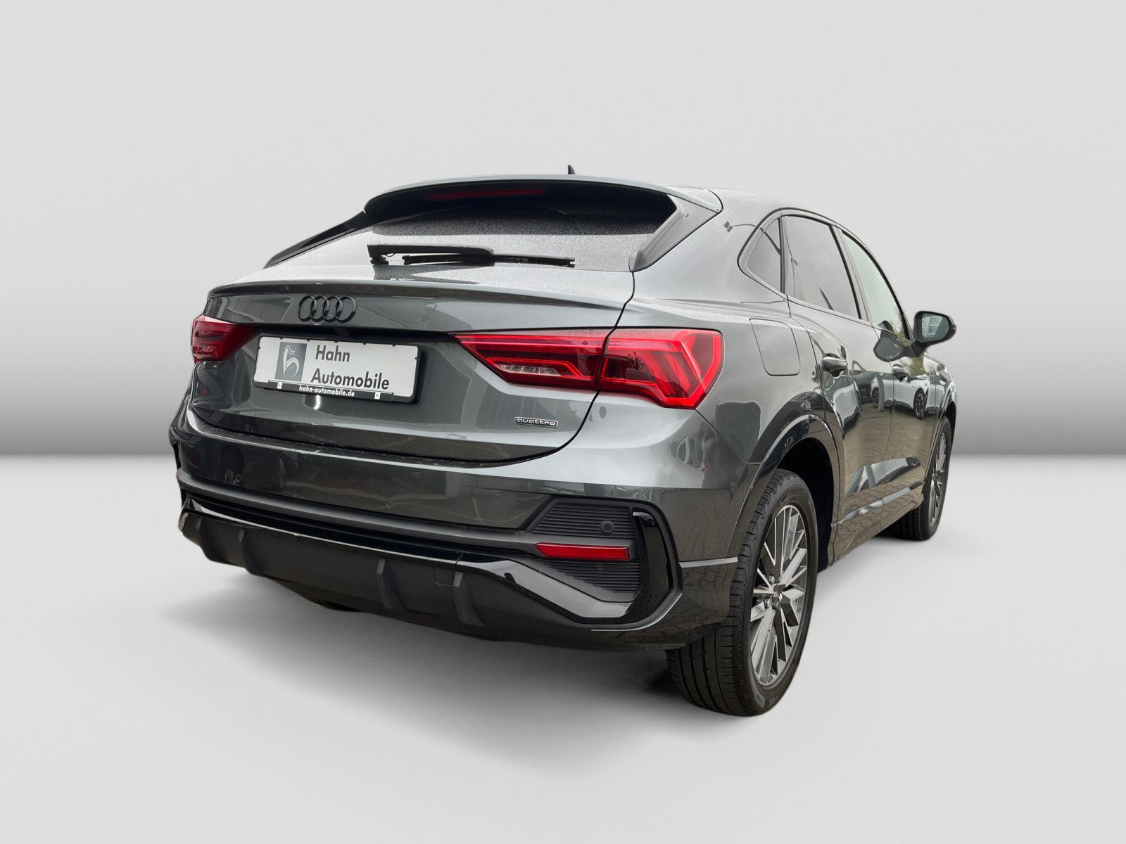 Audi Q3 Sportback 45TFSI S-Line - Samsaru's Car Outlet