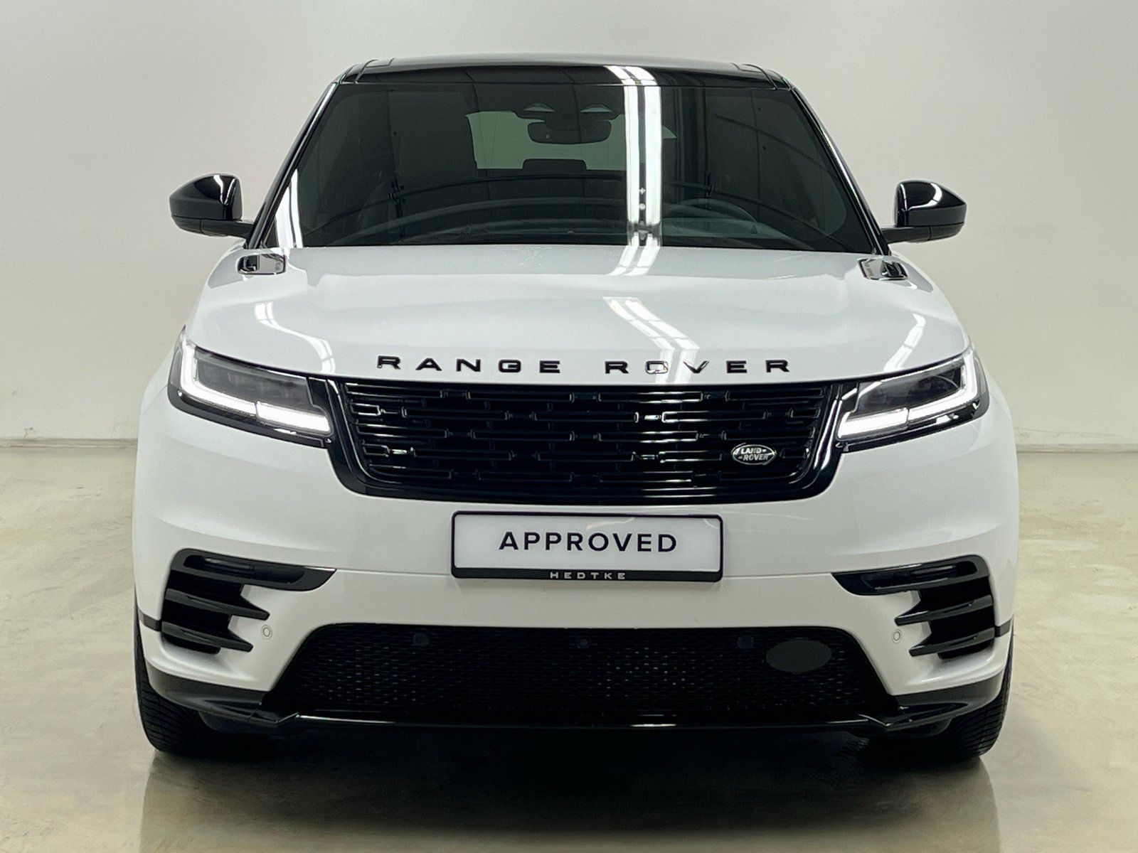 Range Rover Velar D300 Dynamic HSE - Samsaru's Car Outlet