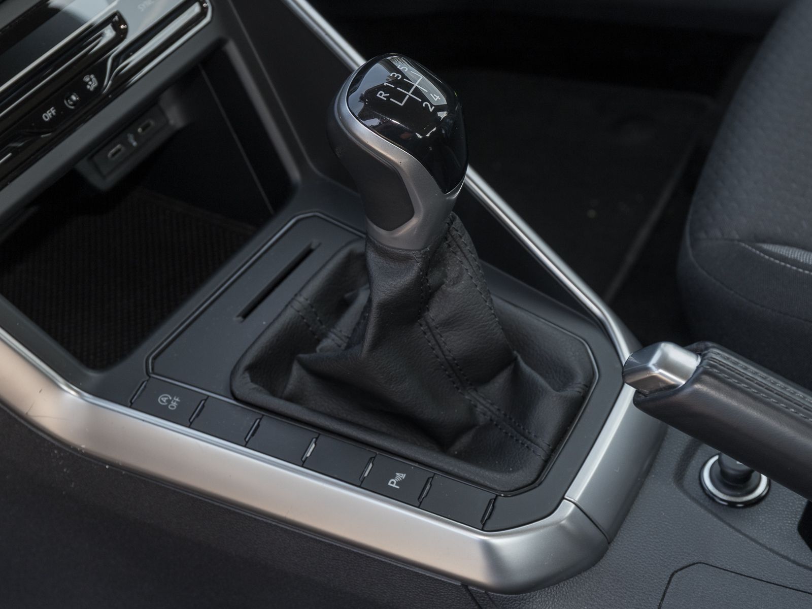 Volkswagen Taigo 1.0 TSI LIFE - Samsaru's Car Outlet