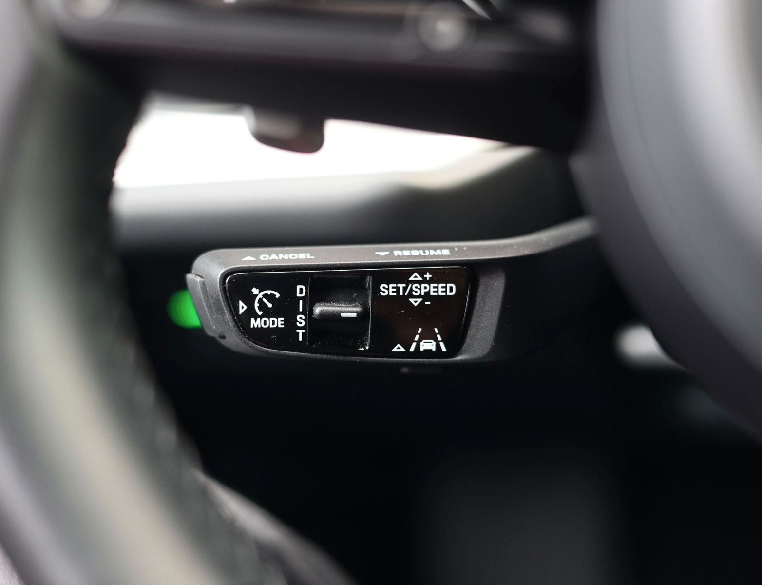 Porsche Cayenne E-Hybrid | Pas.Display - Pano - AHK