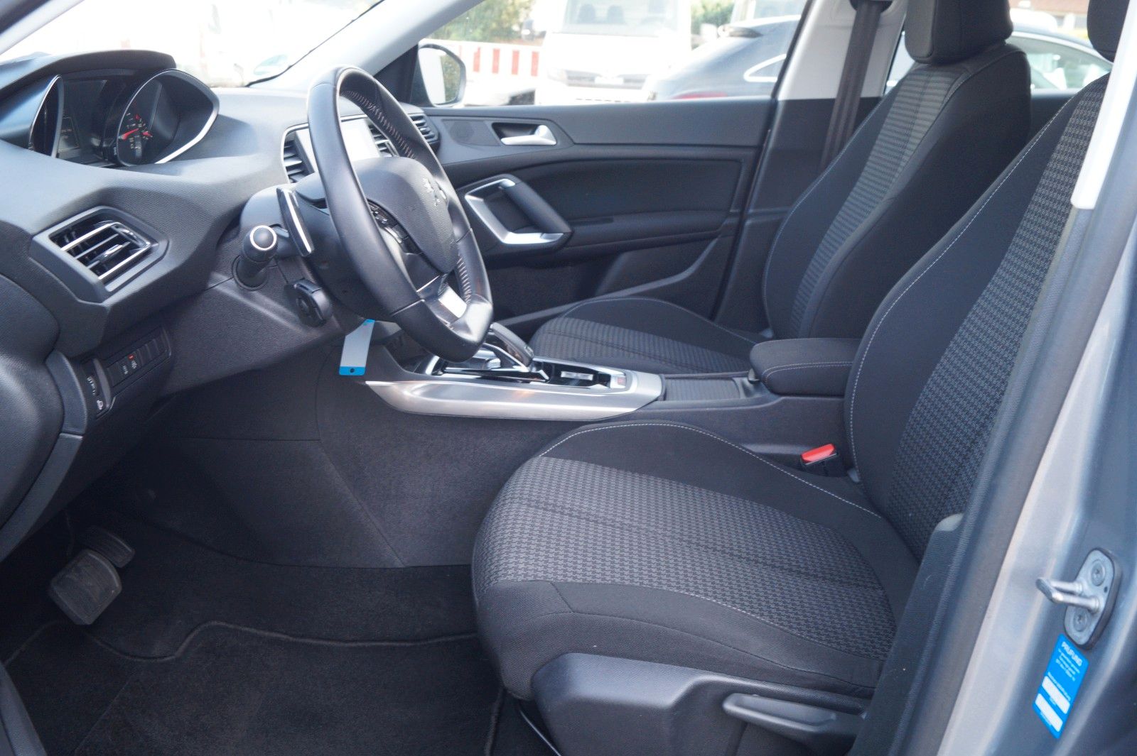 Peugeot 308 SW Active - Samsaru's Car Outlet