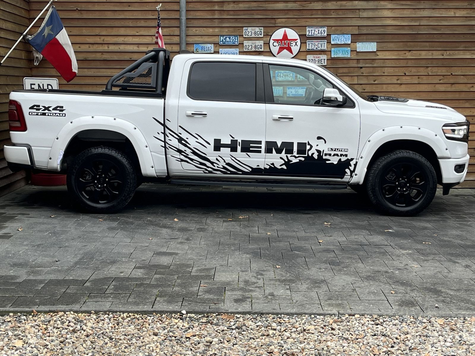 Dodge RAM 1500 Laramie LED AHK LPG Memory LPG