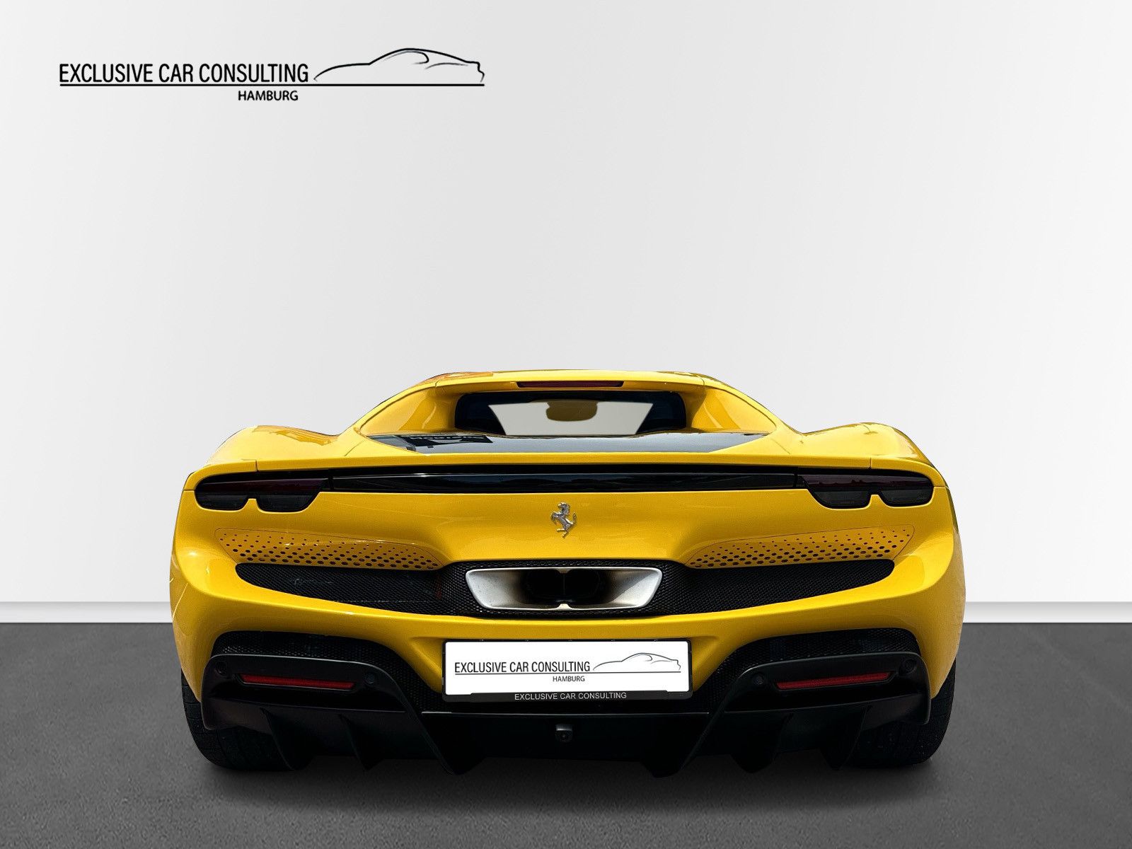 Ferrari 296 GTB DCT *CAM*ACC*CARBON SEATS