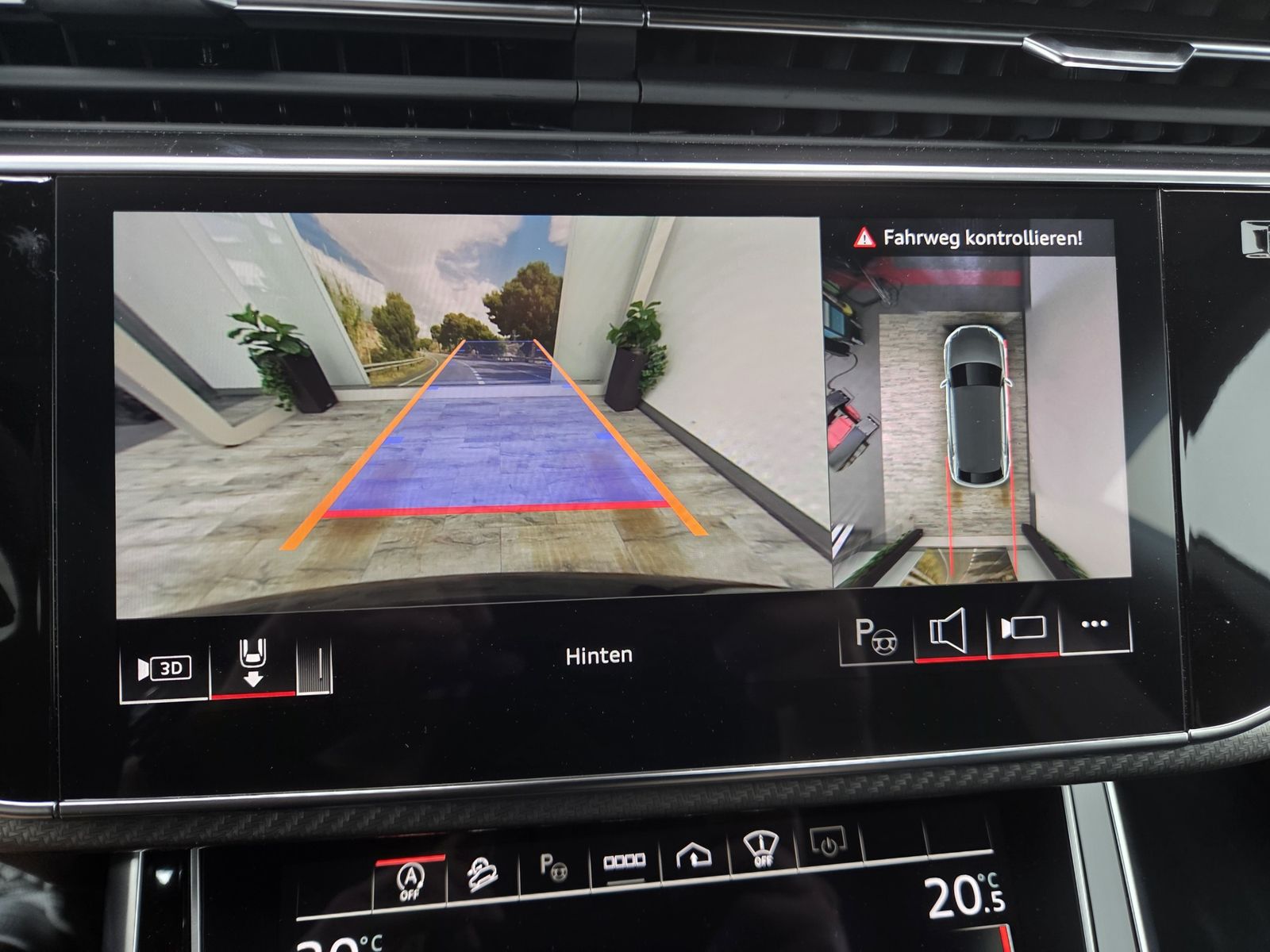 Audi RSQ8 Sportabgas AHK Standhzg. Black+ RS-Design