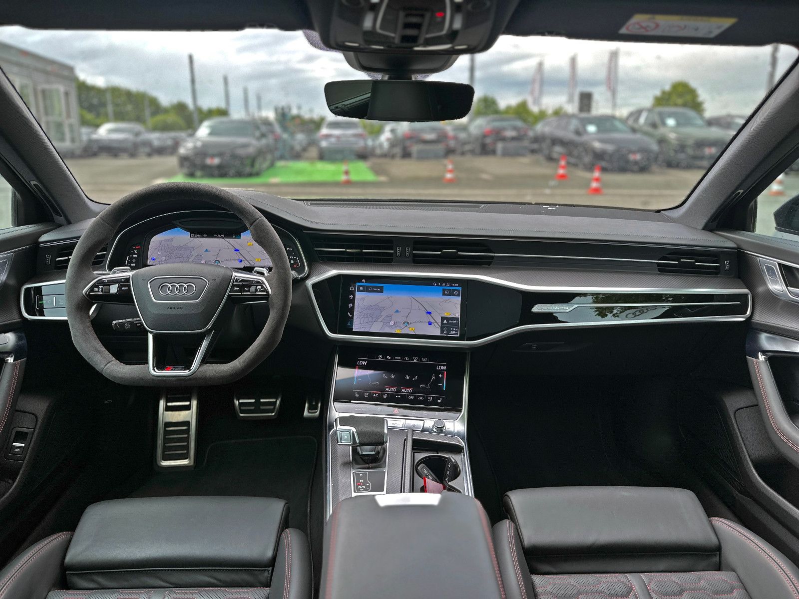 Audi RS6 Avant BLACK PANO HUD NIGHT STHZG B&O 280km/h