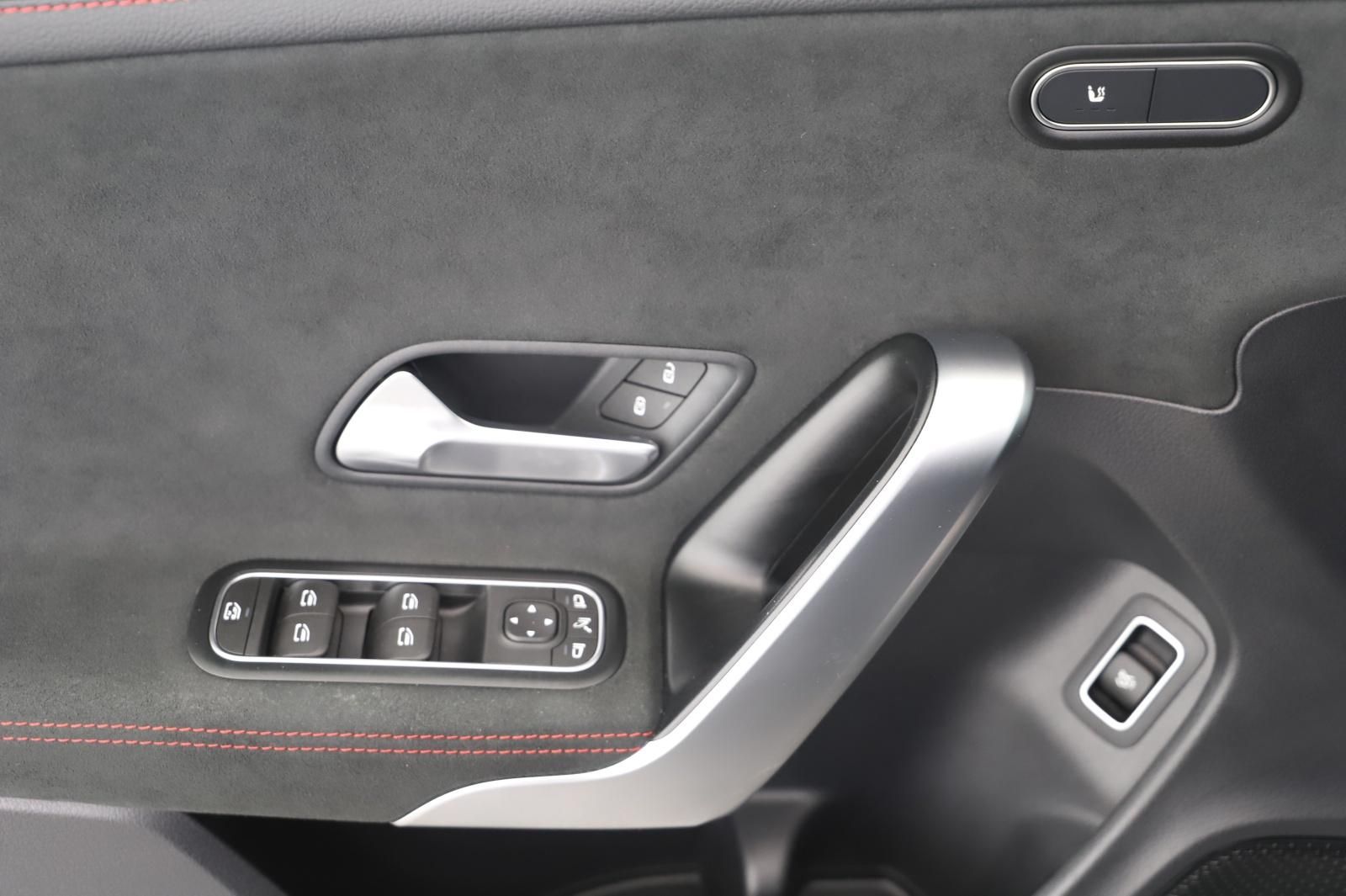 Mercedes-Benz CLA 220 4M Coupé AMG Line - Samsaru's Car Outlet