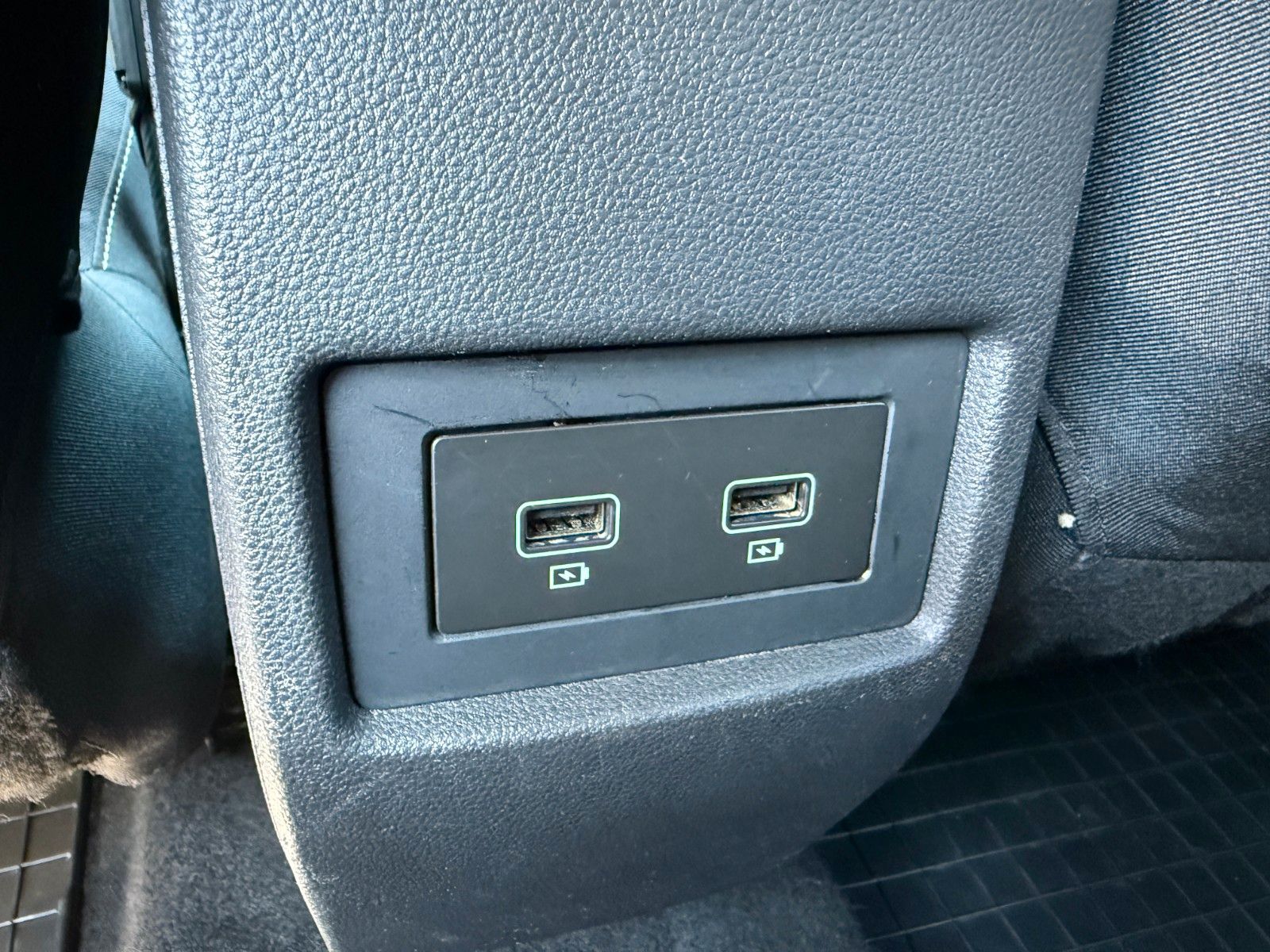 Dacia Duster II Journey TCe 150 EDC - Samsaru's Car Outlet
