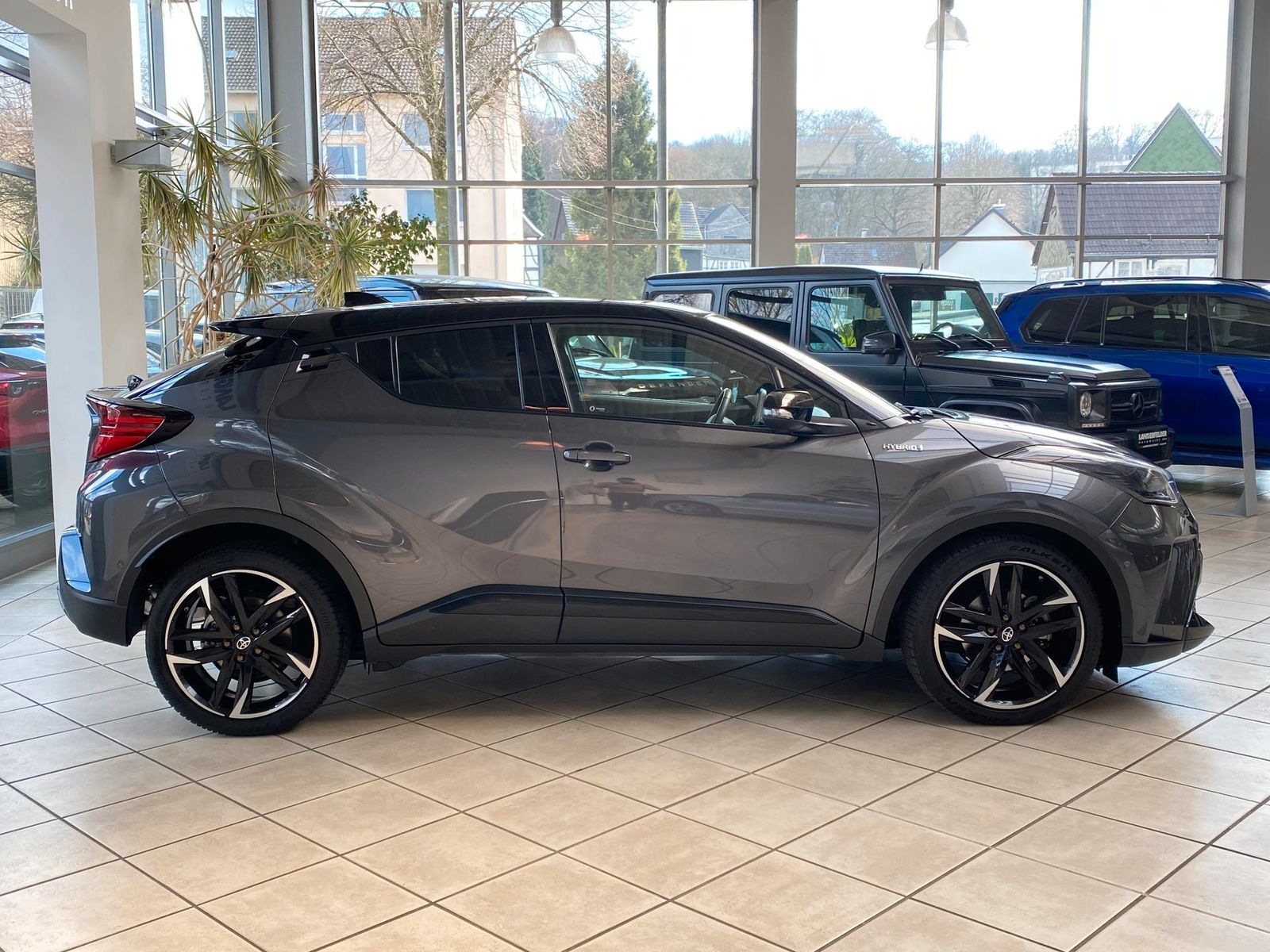 Toyota C-HR 2.0 Hybrid GR Sport - Samsaru's Car Outlet