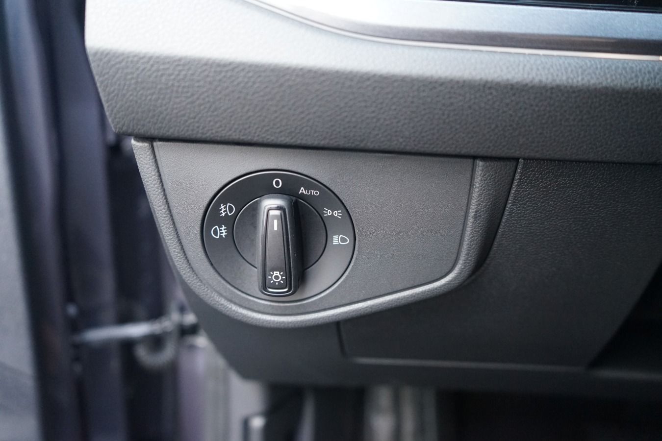 Volkswagen Polo 1.0 TSI Style - Samsaru's Car Outlet