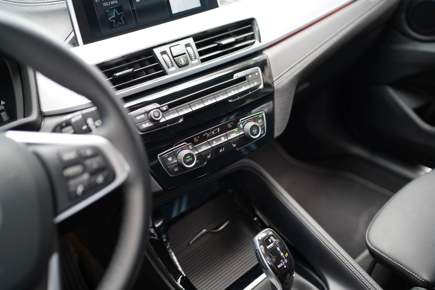 BMW X1 Sport Line xDrive - Samsaru's Car Outlet