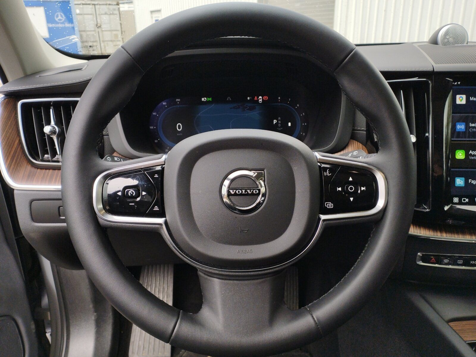 Volvo XC 60 B5 Benzin AWD Ultimate Dark SHD+NAVI+AHK