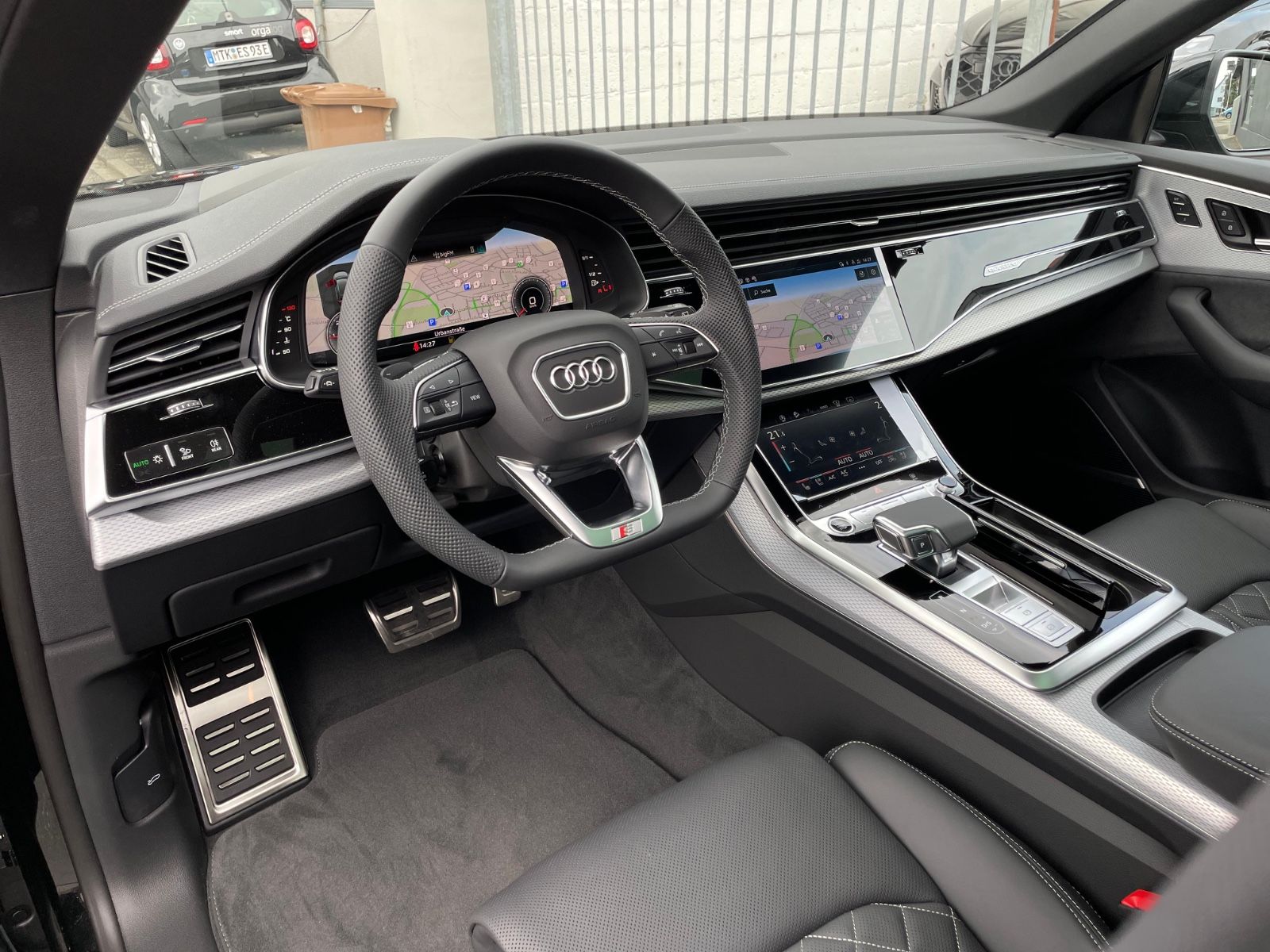Audi Q8 50 TDI SLine - Samsaru's Car Outlet