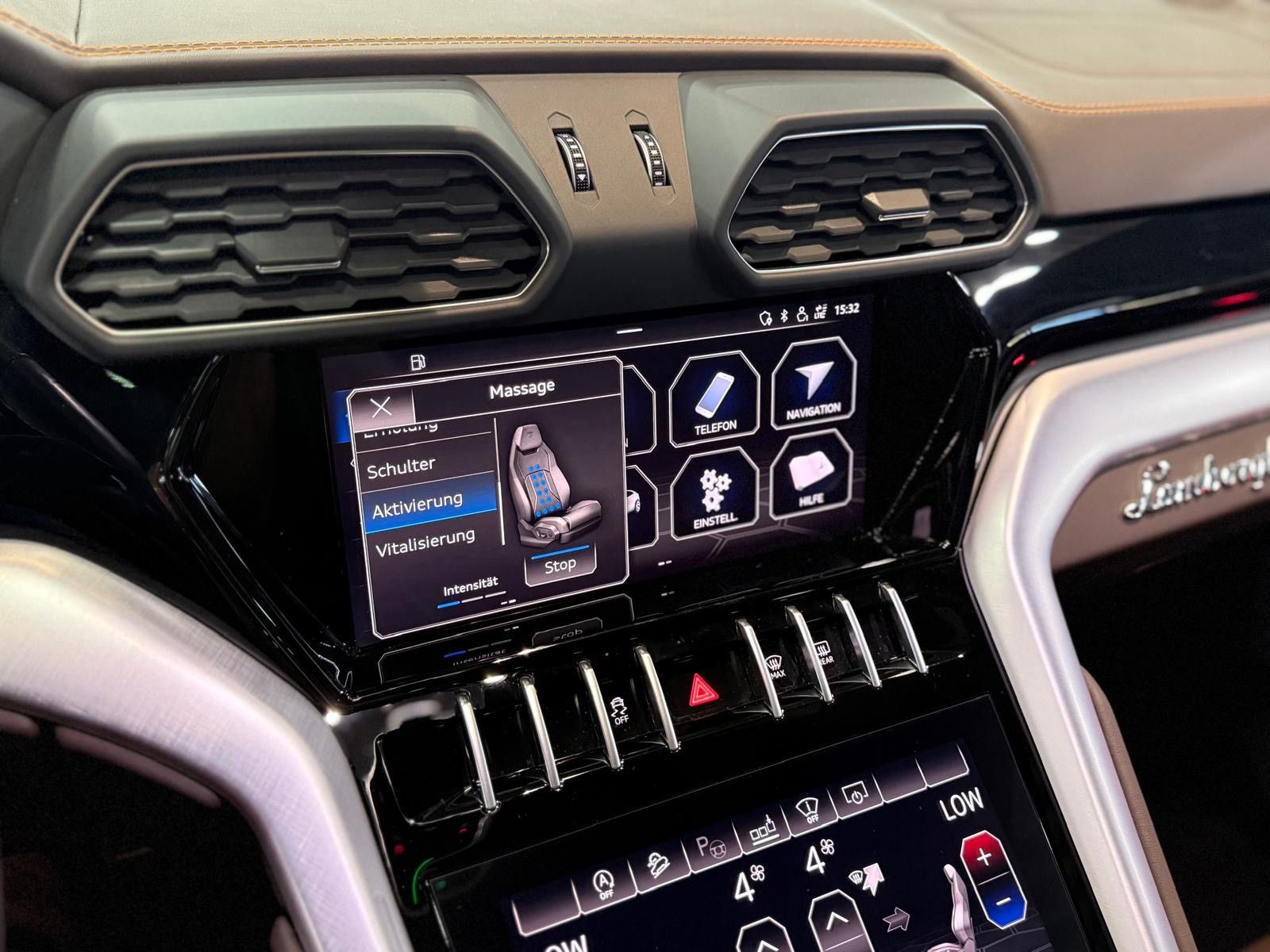 Lamborghini Urus B&O+PANO+HUD+ACC+LASER