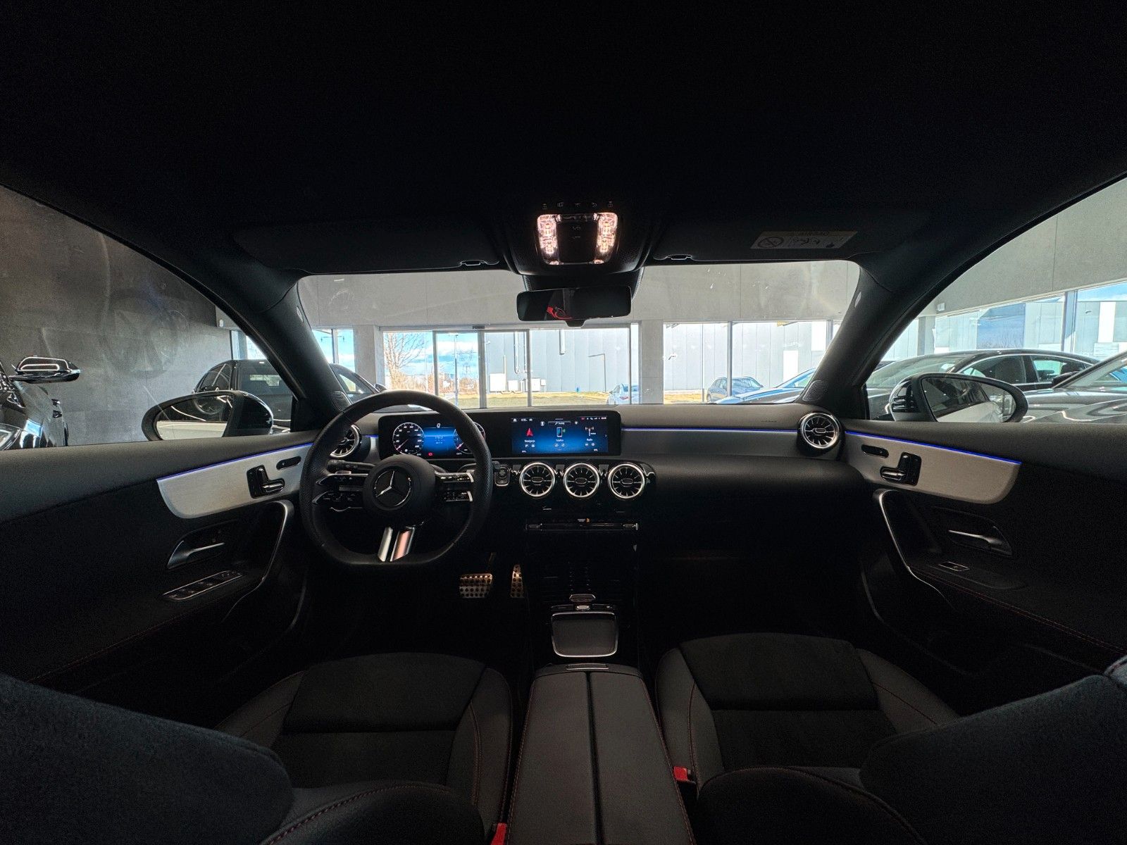 Mercedes-Benz A 200 AMG Line - Samsaru's Car Outlet