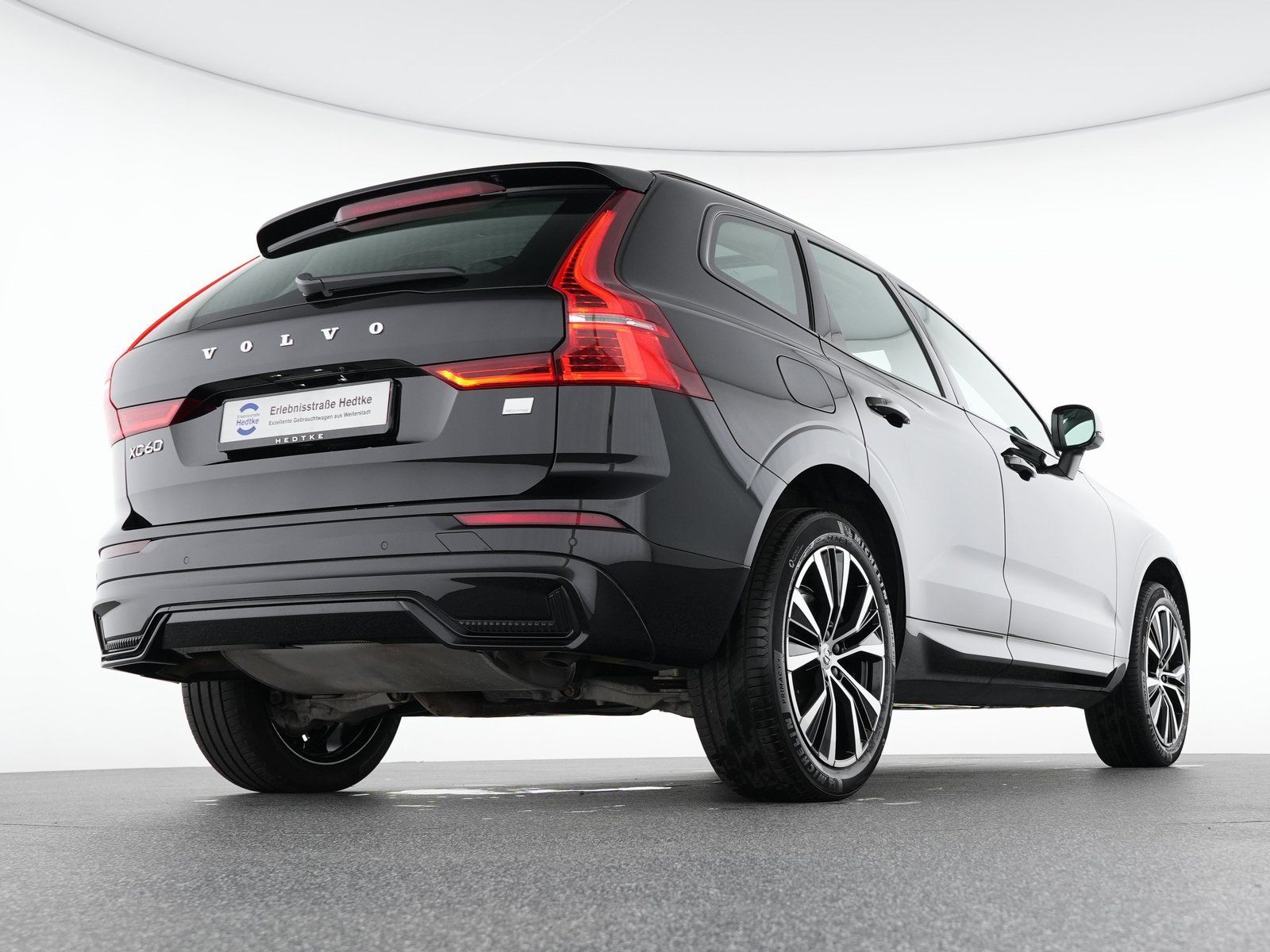Volvo XC60 T8 Recharge Ultimate Dark 20"+AHK+STANDHZG