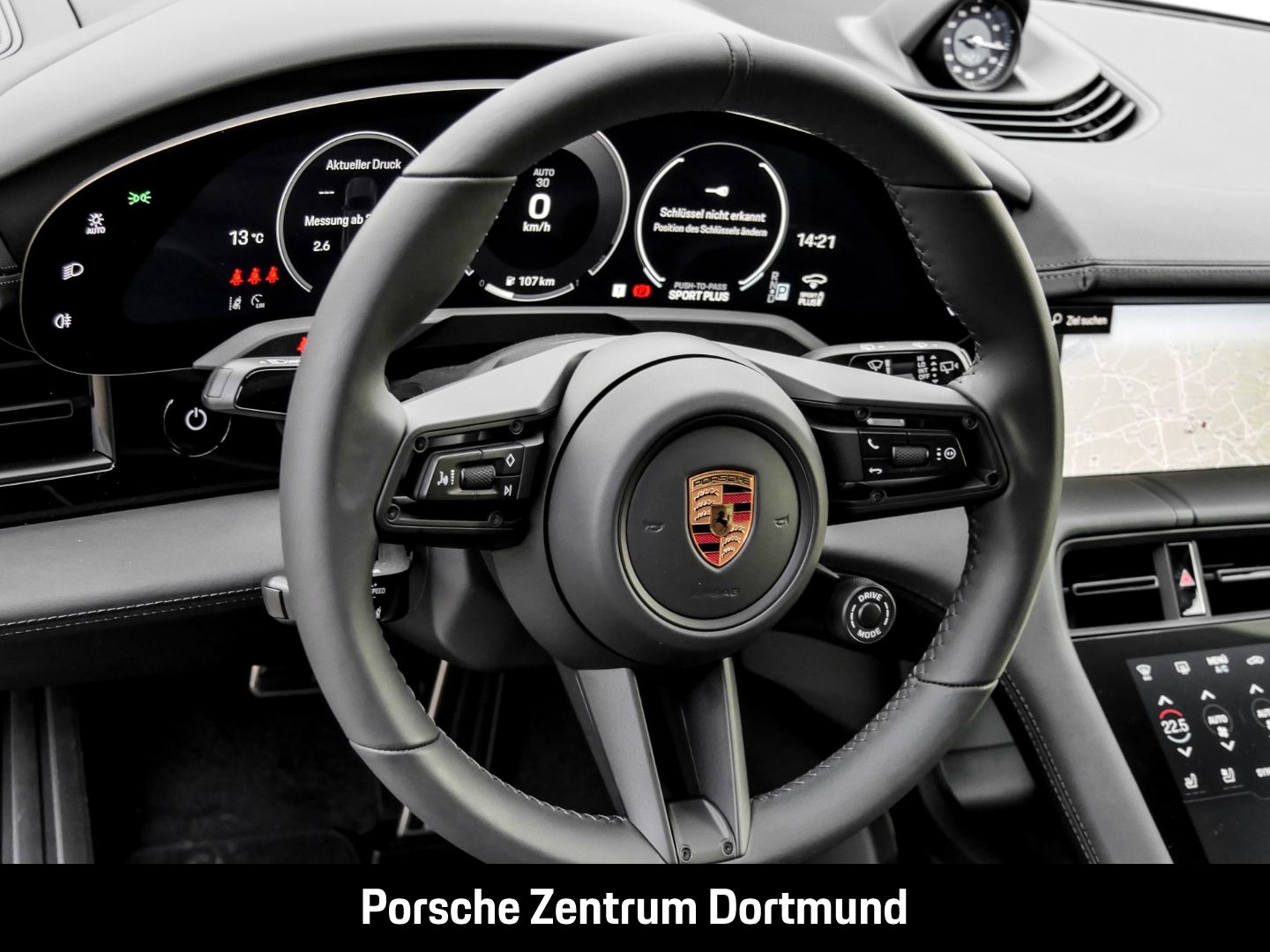 Porsche Taycan 4S Cross Turismo Head-Up Surround-View