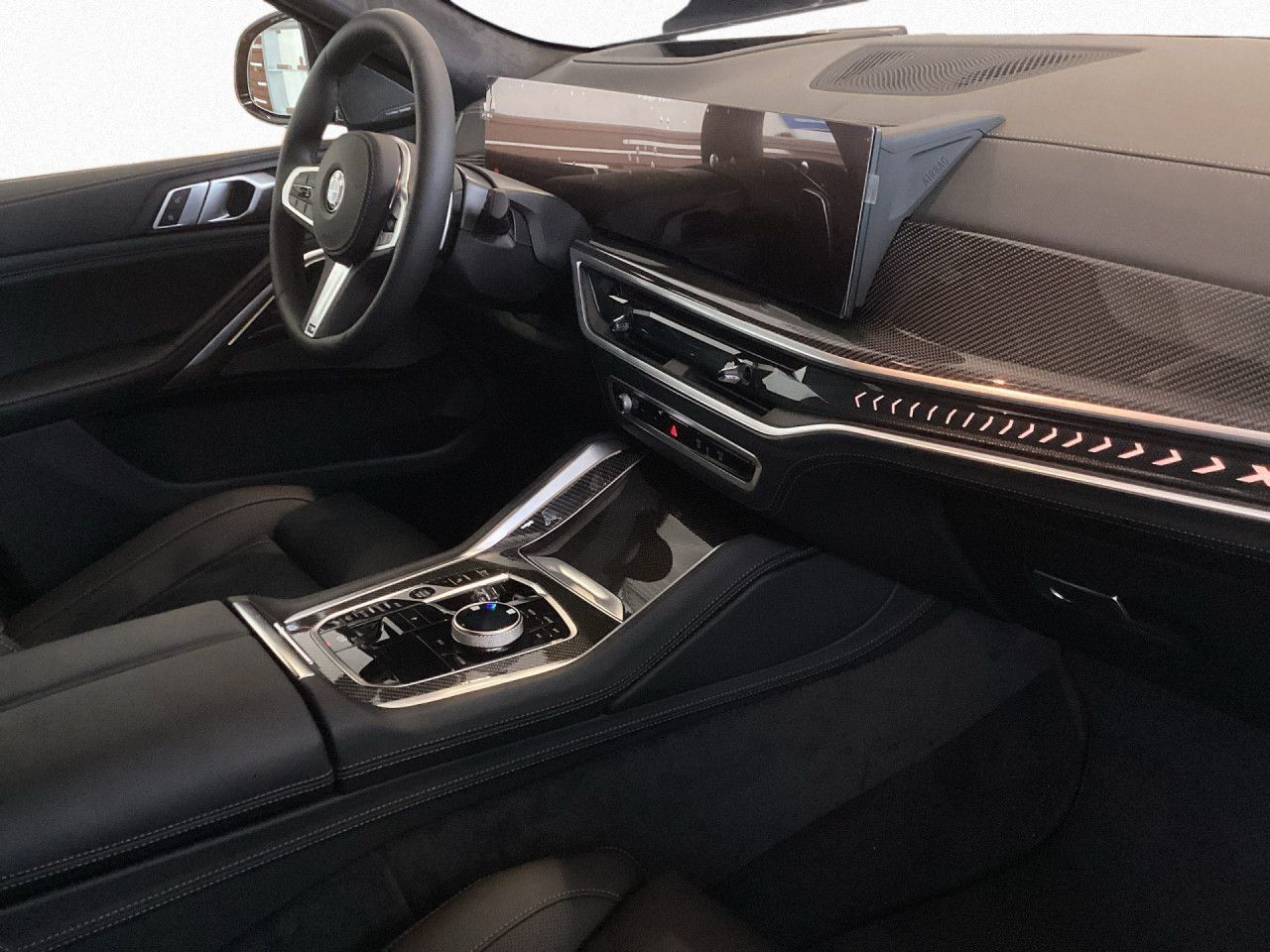 BMW X6 xDr40d MSport Pro, AHK DrAss PaAssPr Pano H/K