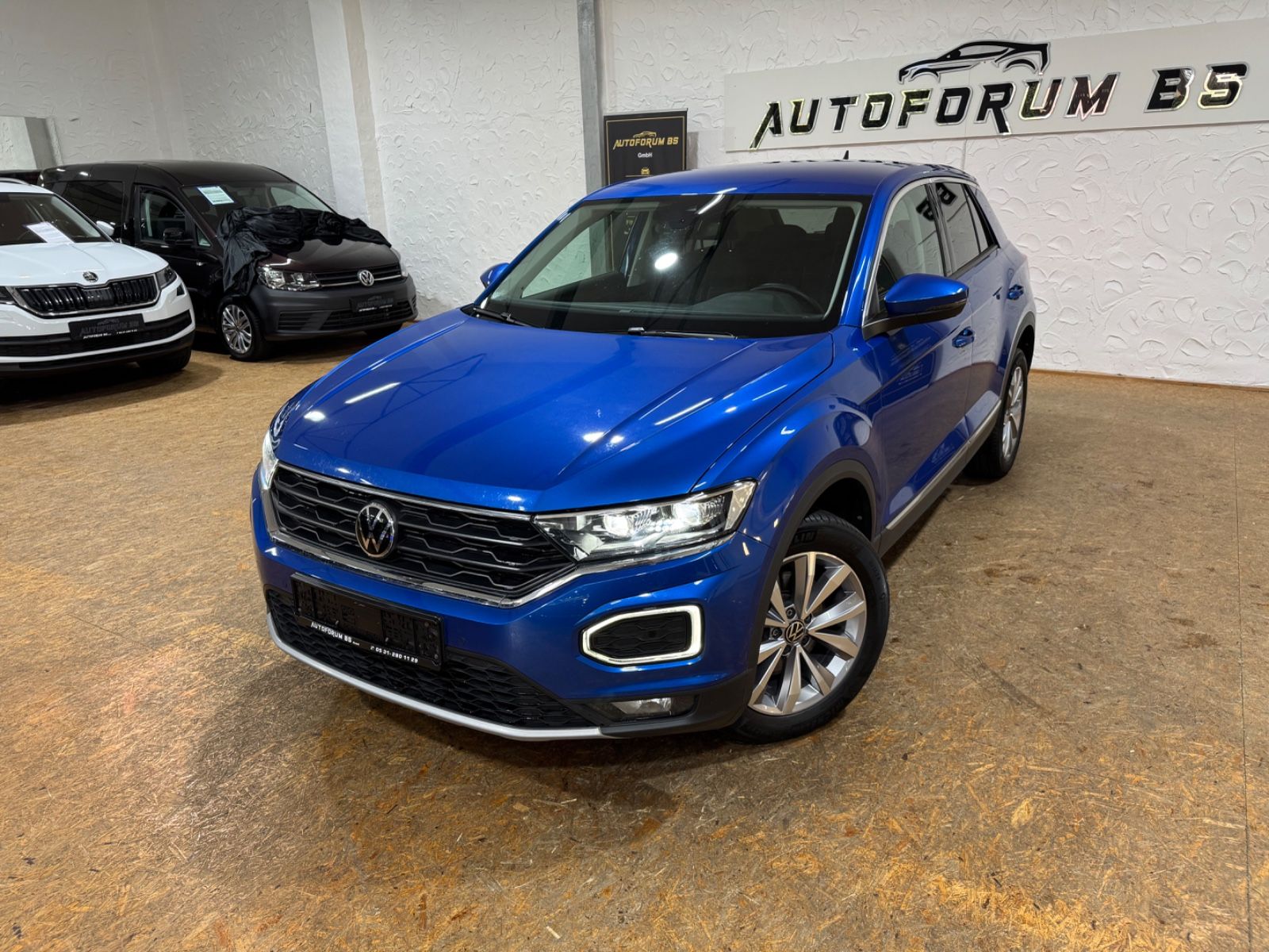 Volkswagen T-Roc Style 2.0 TDI DSG - Samsaru's Car Outlet