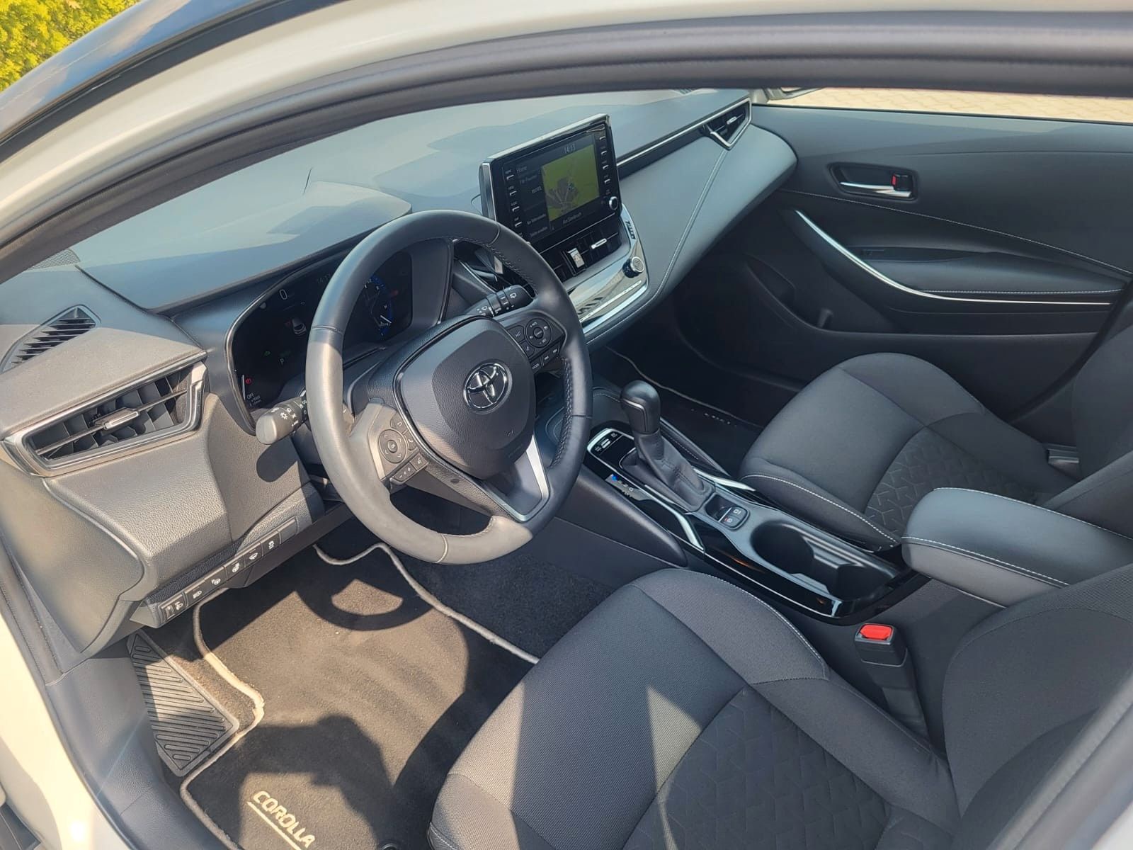 Toyota Corolla Hybrid Club - Samsaru's Car Outlet