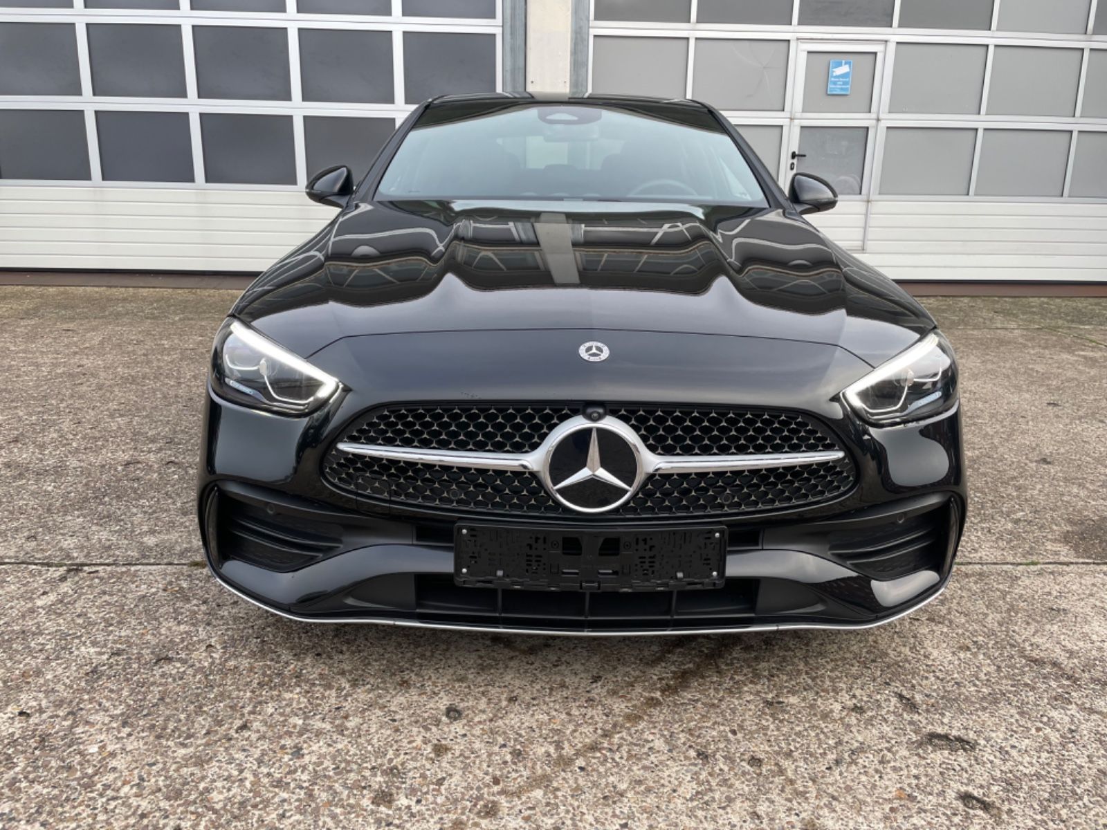 Mercedes-Benz C 220d AMG - Samsaru's Car Outlet