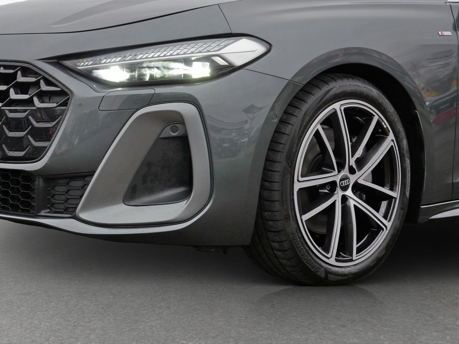 Audi A5 Avant 40 TDI qu. S line AHK*B&O*Massage*Matri