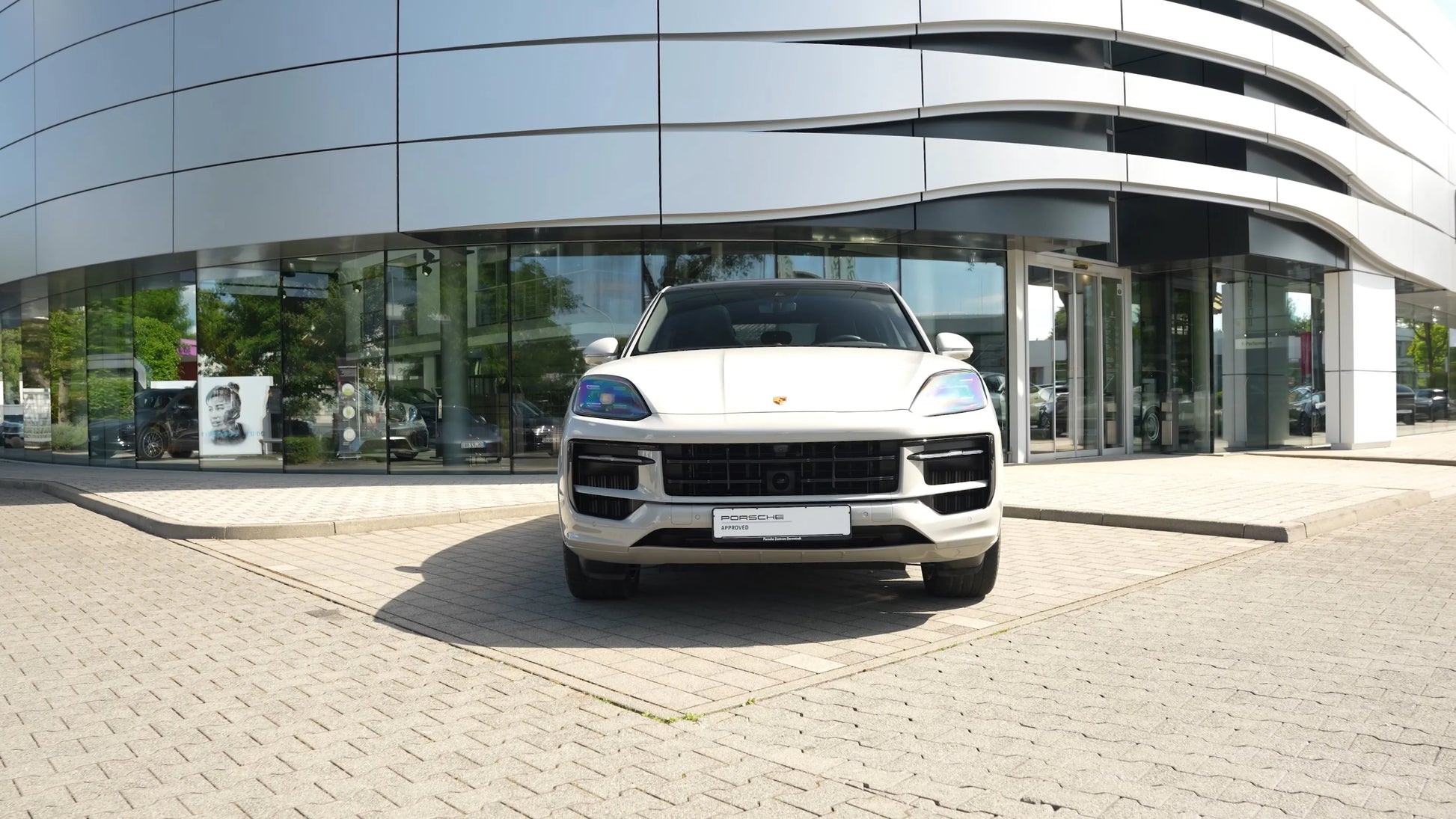 Porsche Cayenne S Coupé Silver - Samsaru's Car Outlet