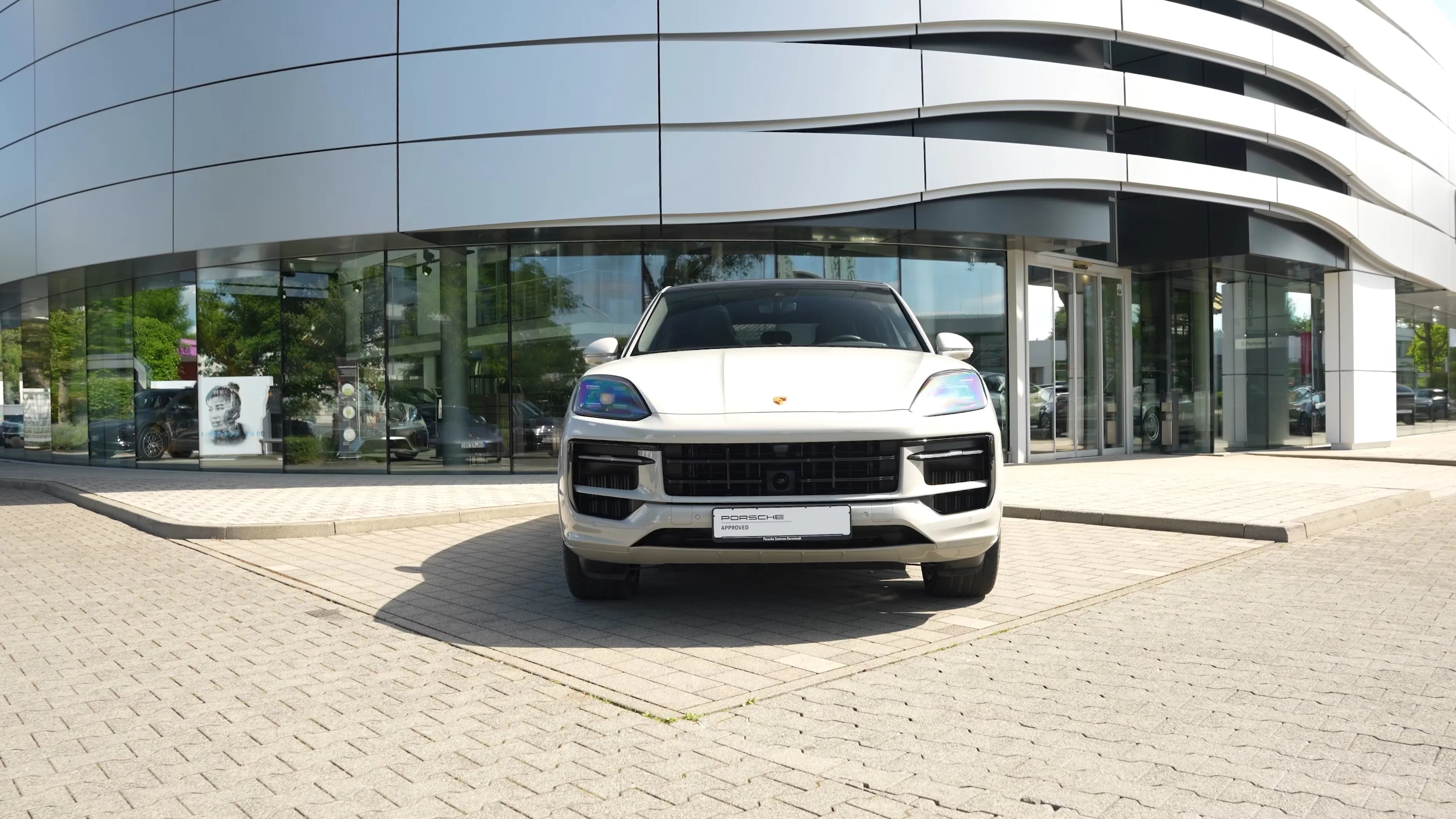 Porsche Cayenne S Coupé Silver - Samsaru's Car Outlet