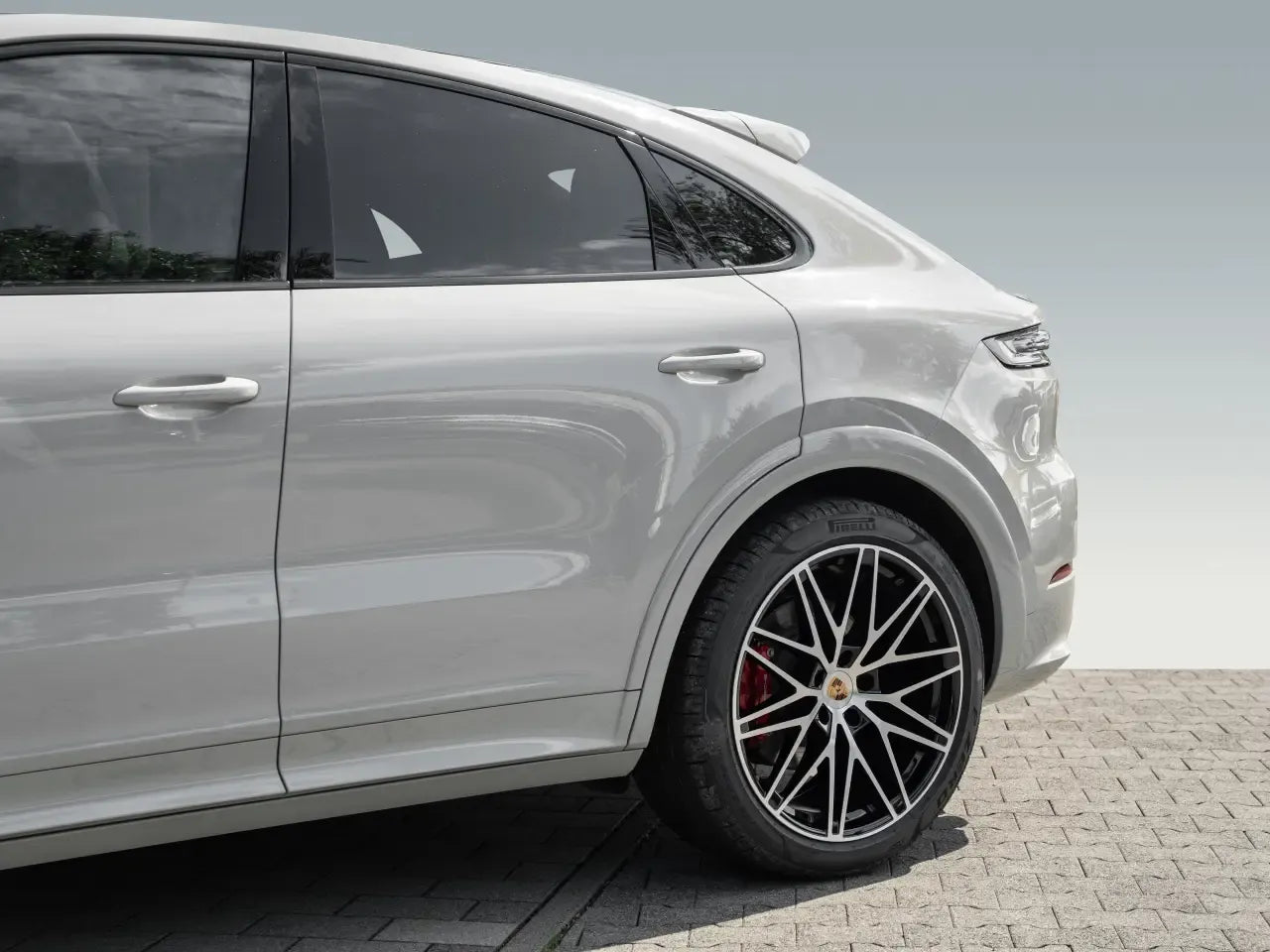 Porsche Cayenne S Coupé Silver - Samsaru's Car Outlet