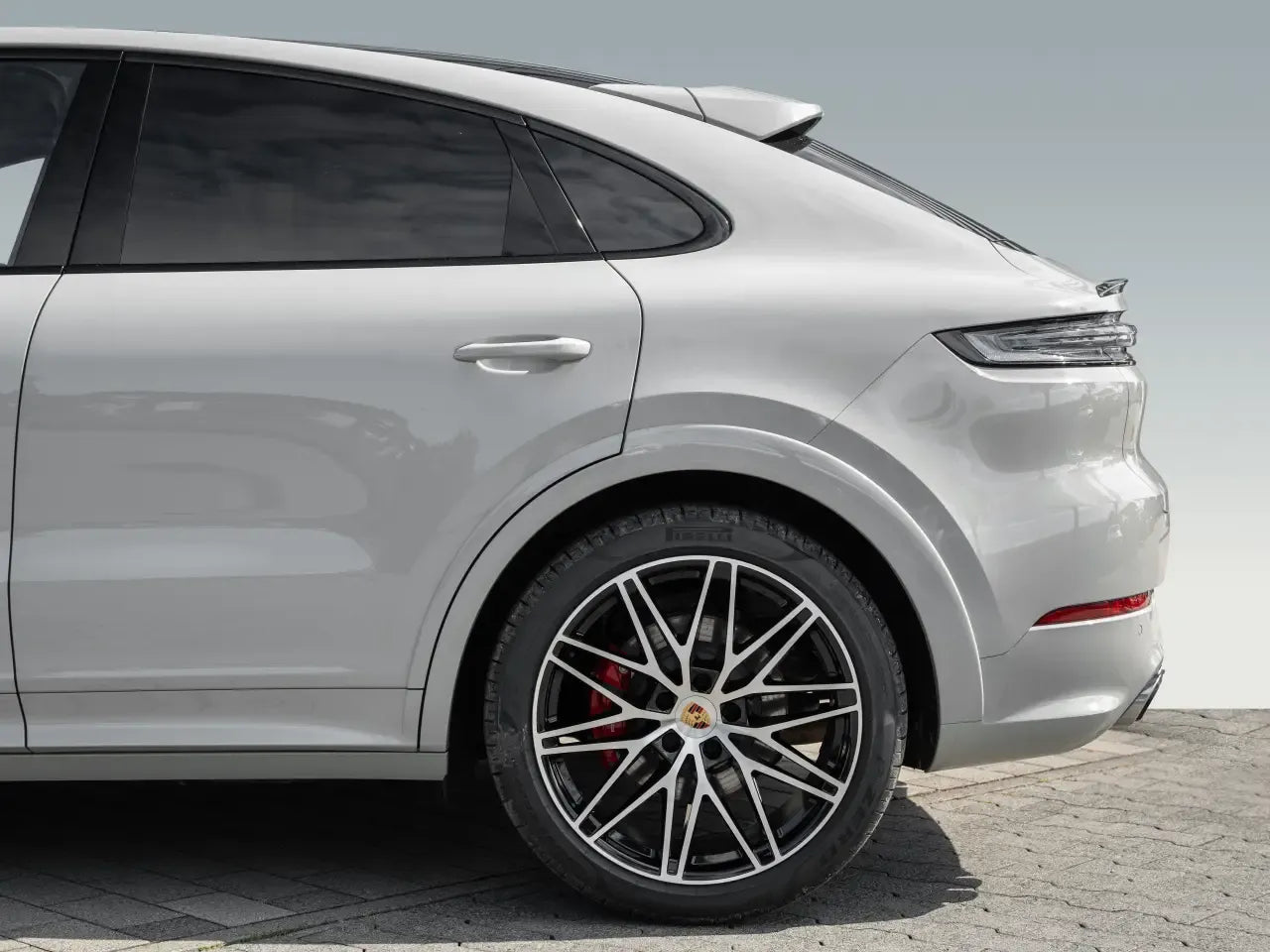 Porsche Cayenne S Coupé Silver - Samsaru's Car Outlet