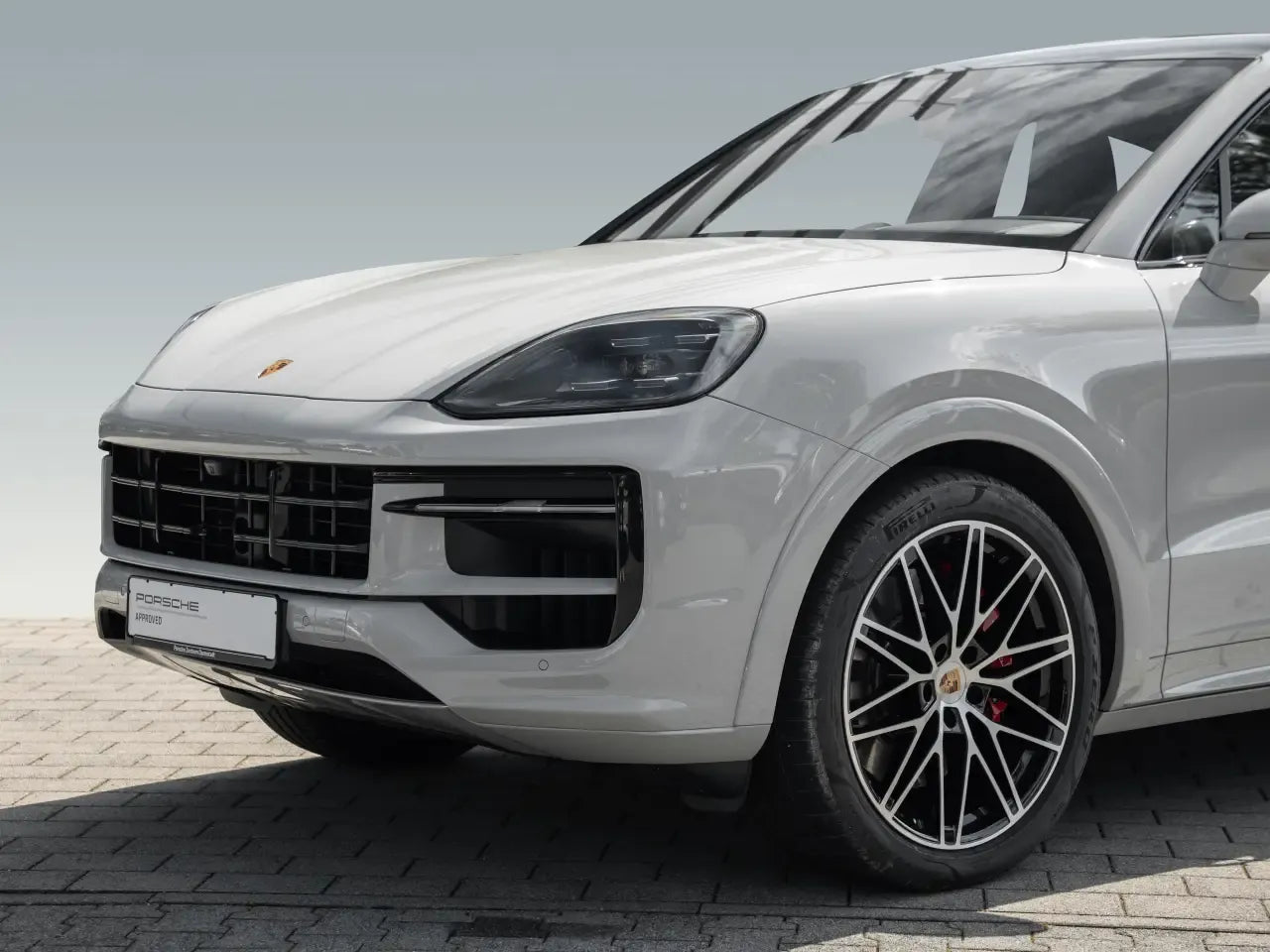 Porsche Cayenne S Coupé Silver - Samsaru's Car Outlet