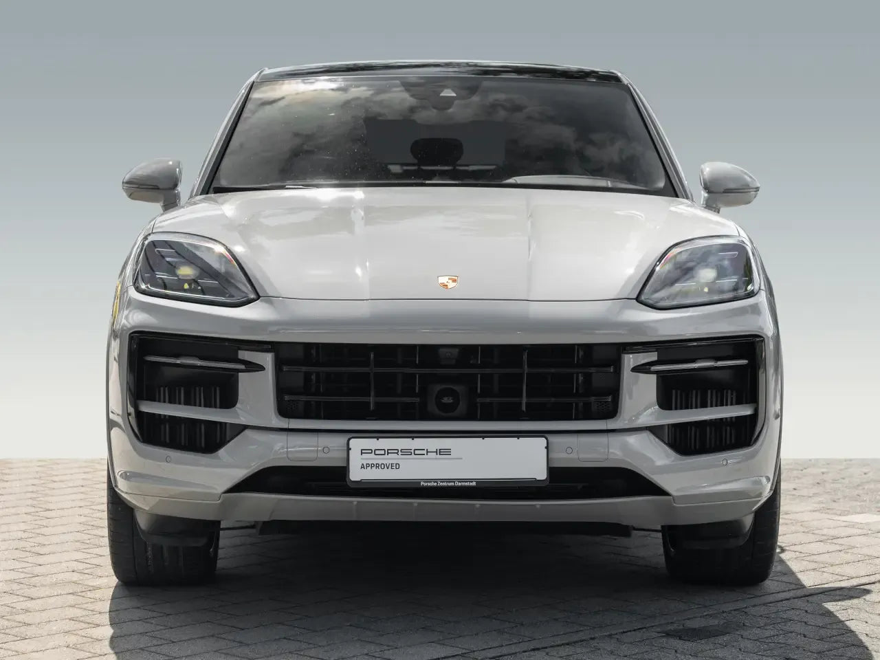 Porsche Cayenne S Coupé Silver - Samsaru's Car Outlet