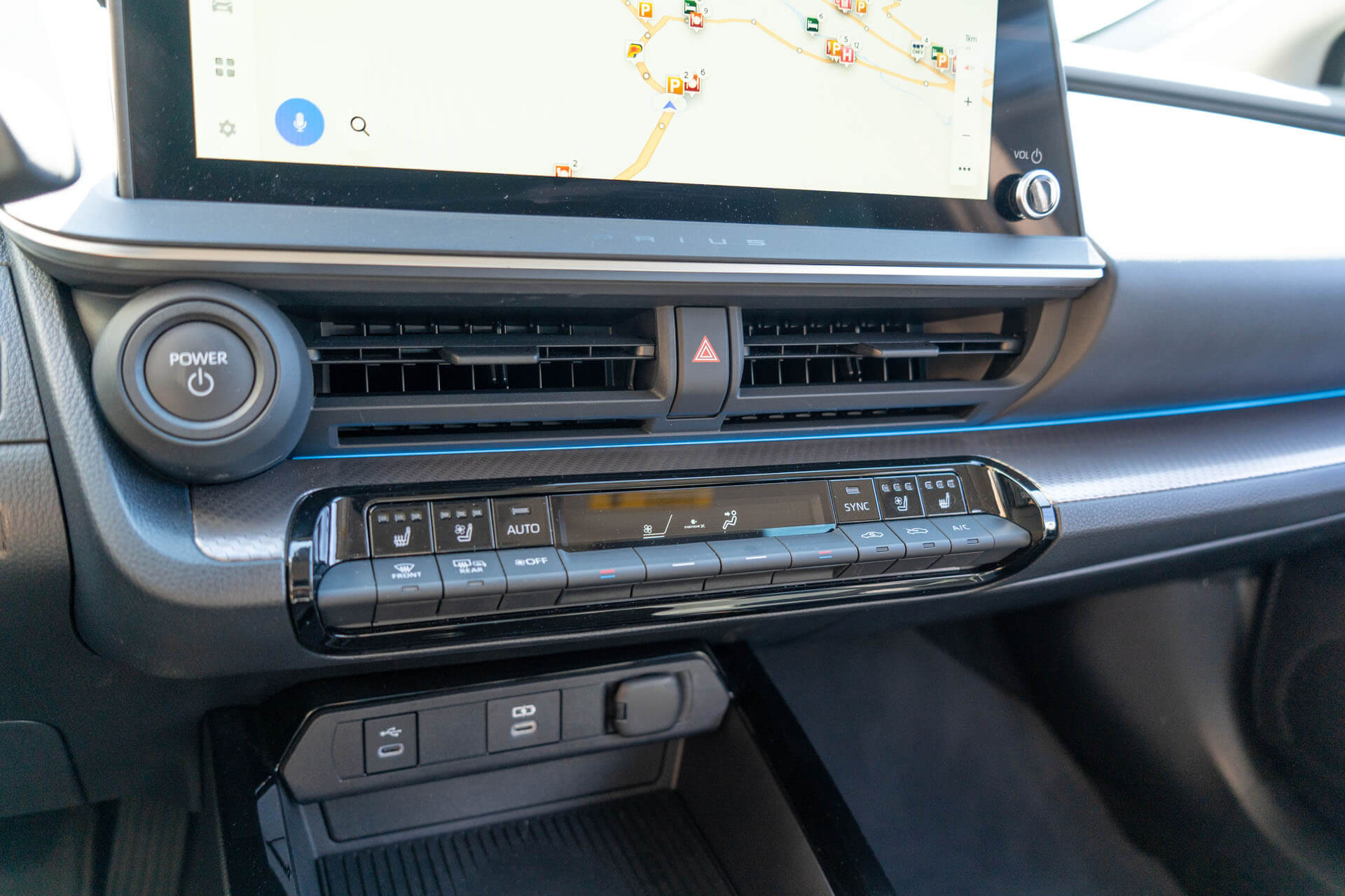 Toyota Prius PHEV 2.0 Style Plus - Samsaru's Car Outlet