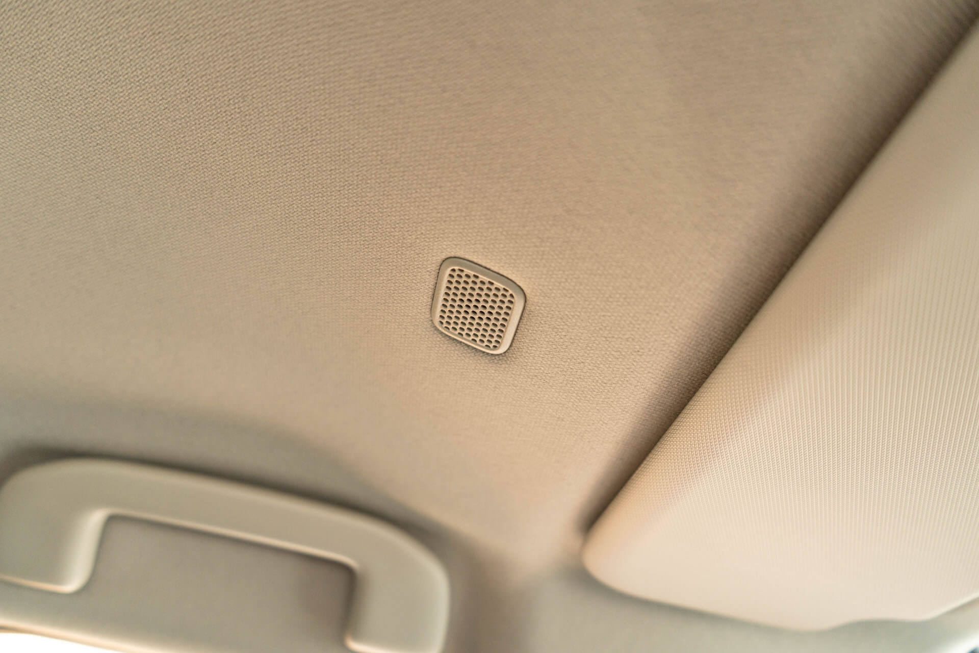 Toyota Prius PHEV 2.0 Style Plus - Samsaru's Car Outlet