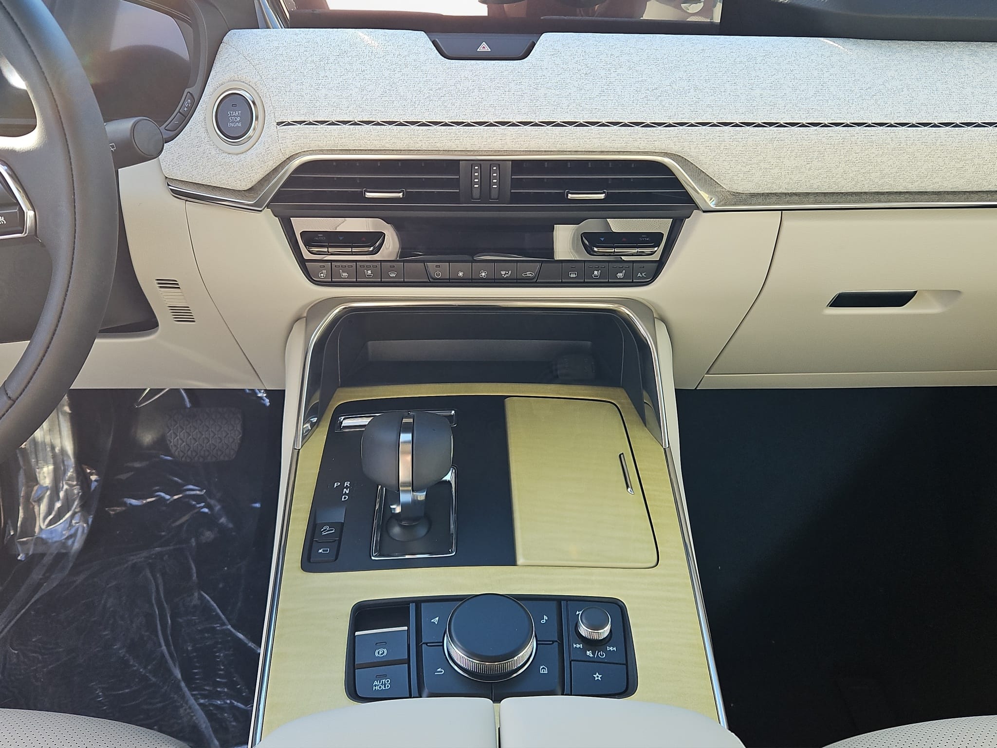 Mazda CX-60 e-SKYACTIV 3.3D AWD 8AT MHEV Takumi Plus