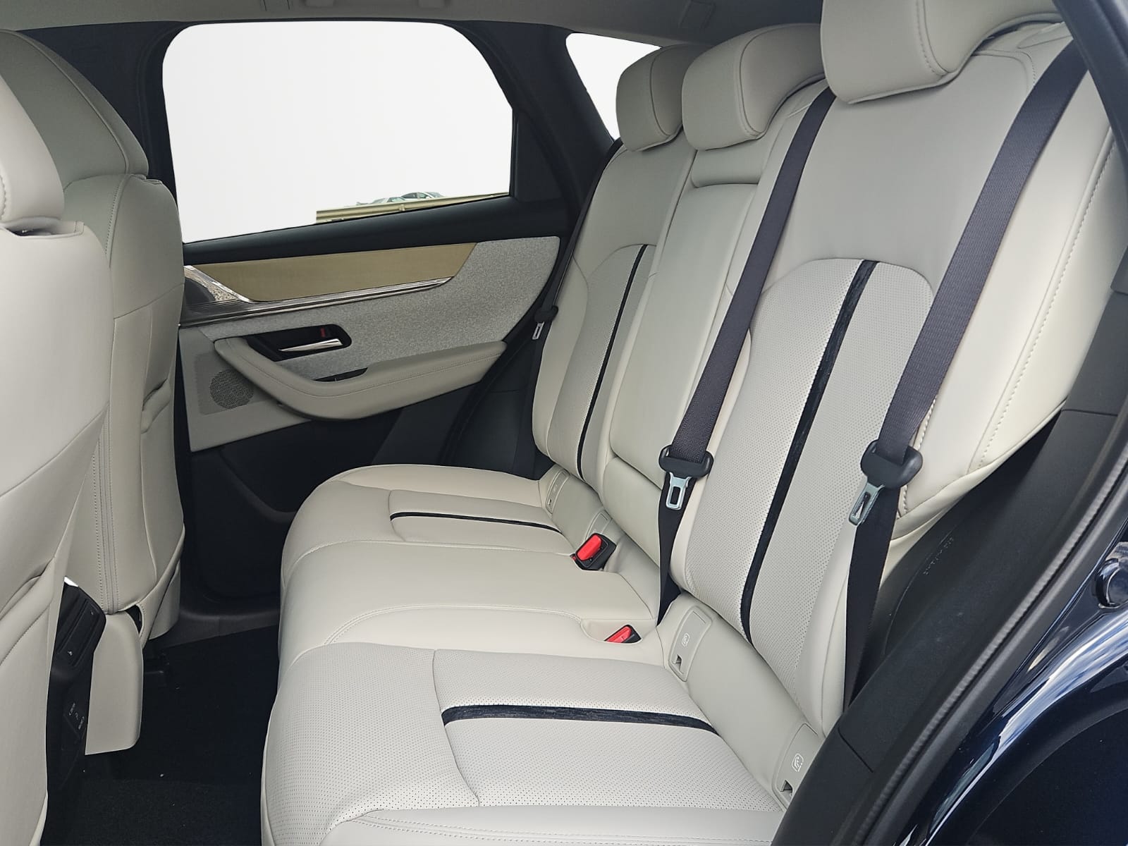 Mazda CX-60 2.5L e-SKYACTIV PHEV 327ps 8AT AWD Takumi Plus