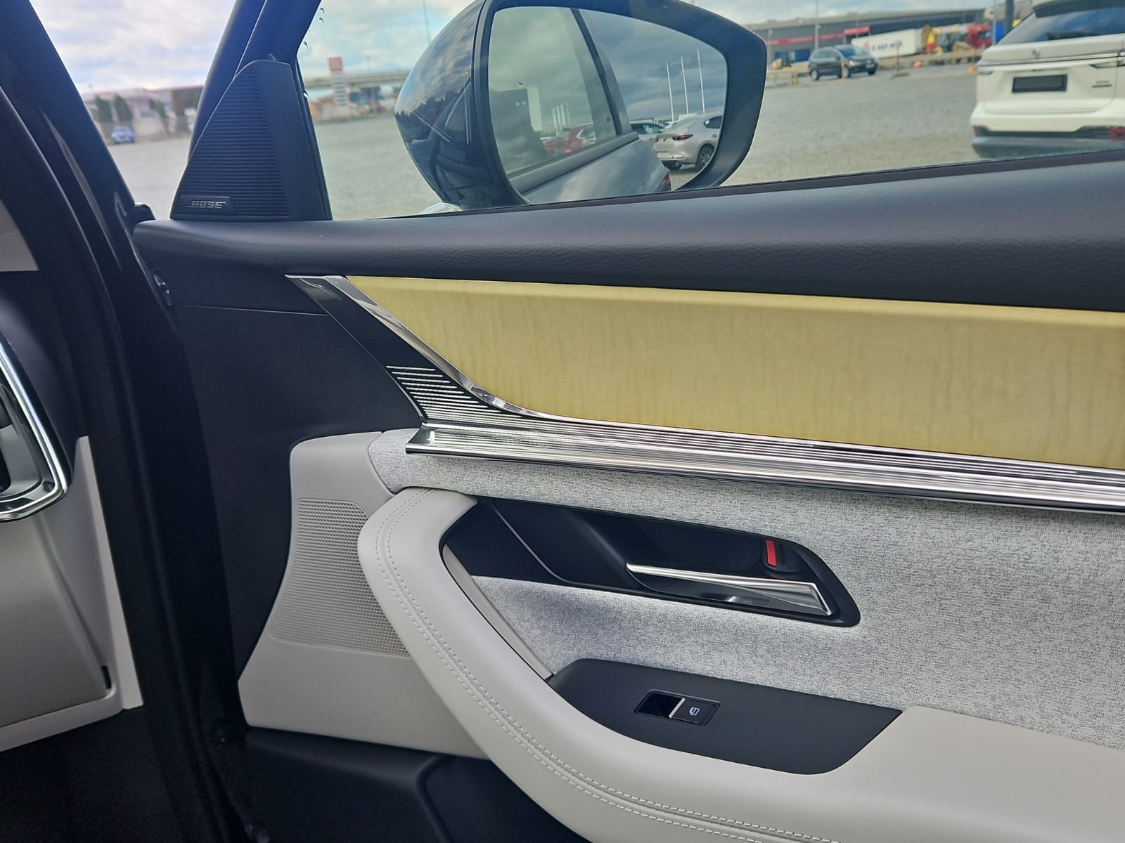 Mazda CX-60 2.5L e-SKYACTIV PHEV 327ps 8AT AWD Takumi Plus