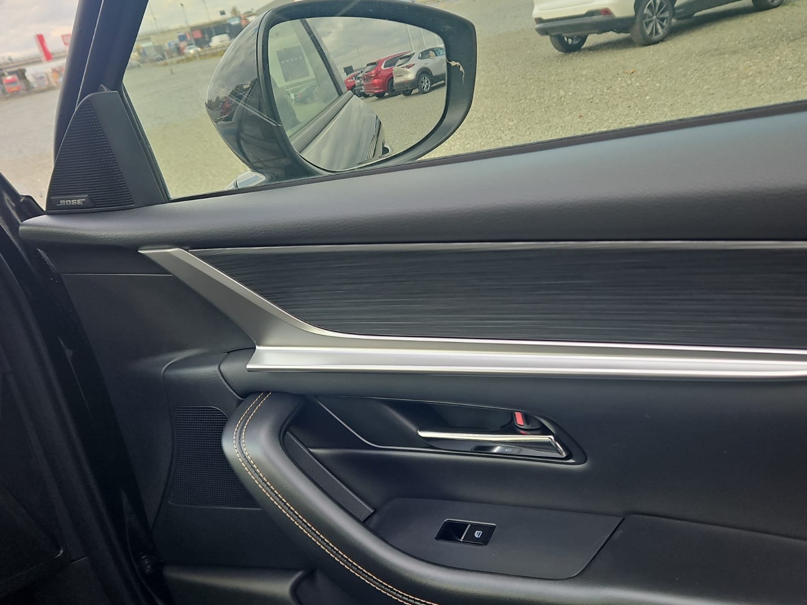 Mazda CX-60 2.5L e-SKYACTIV PHEV 327ps 8AT AWD Homura Plus