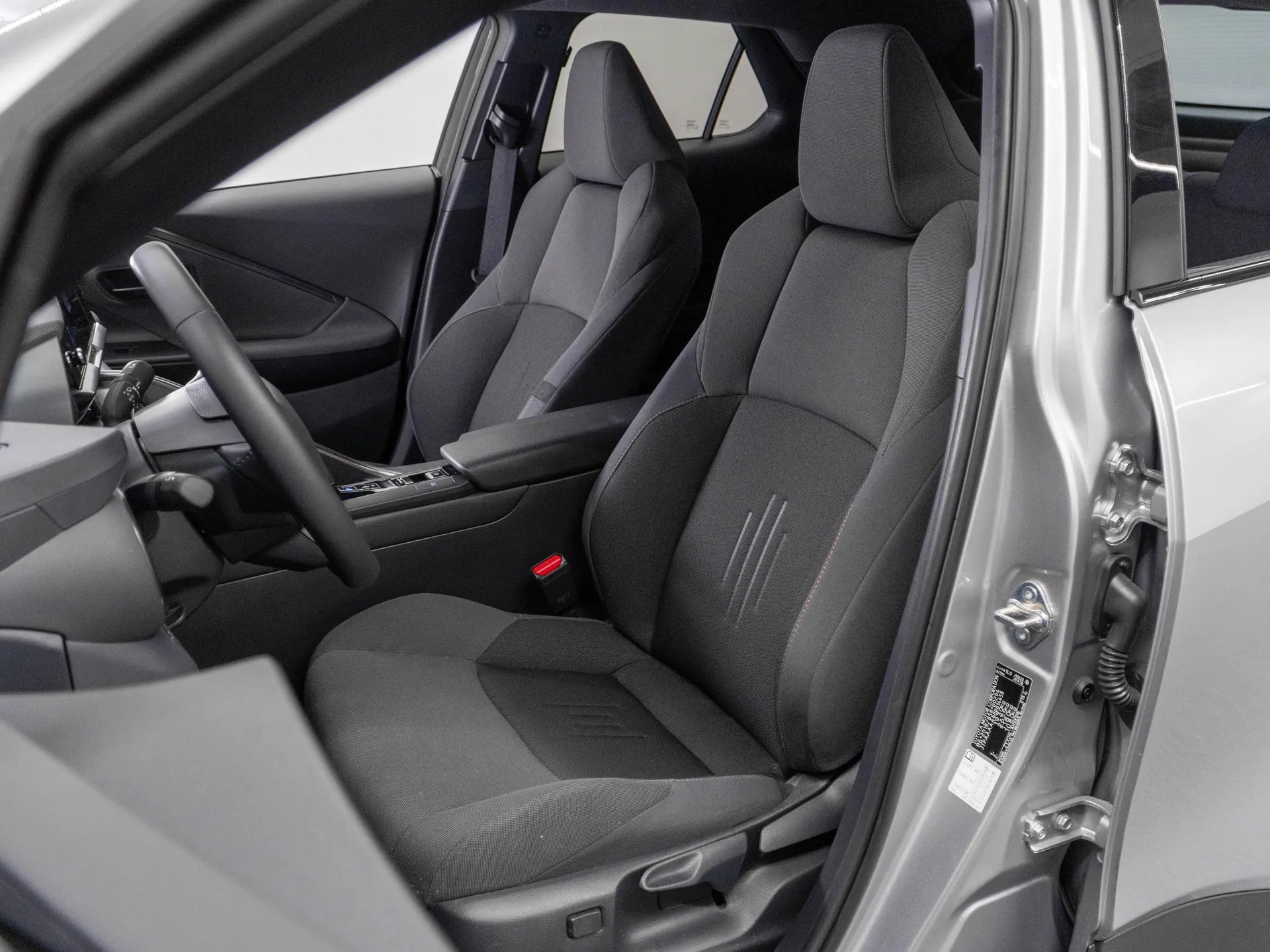 Toyota C-HR 1.8 Hybrid Active Drive CVT - Samsaru's Car Outlet