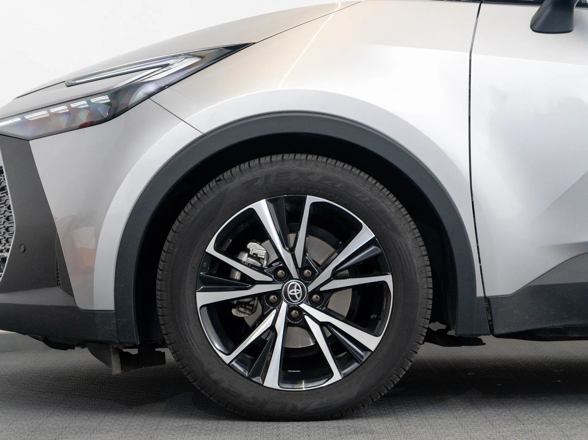 Toyota C-HR 1.8 Hybrid Active Drive CVT - Samsaru's Car Outlet