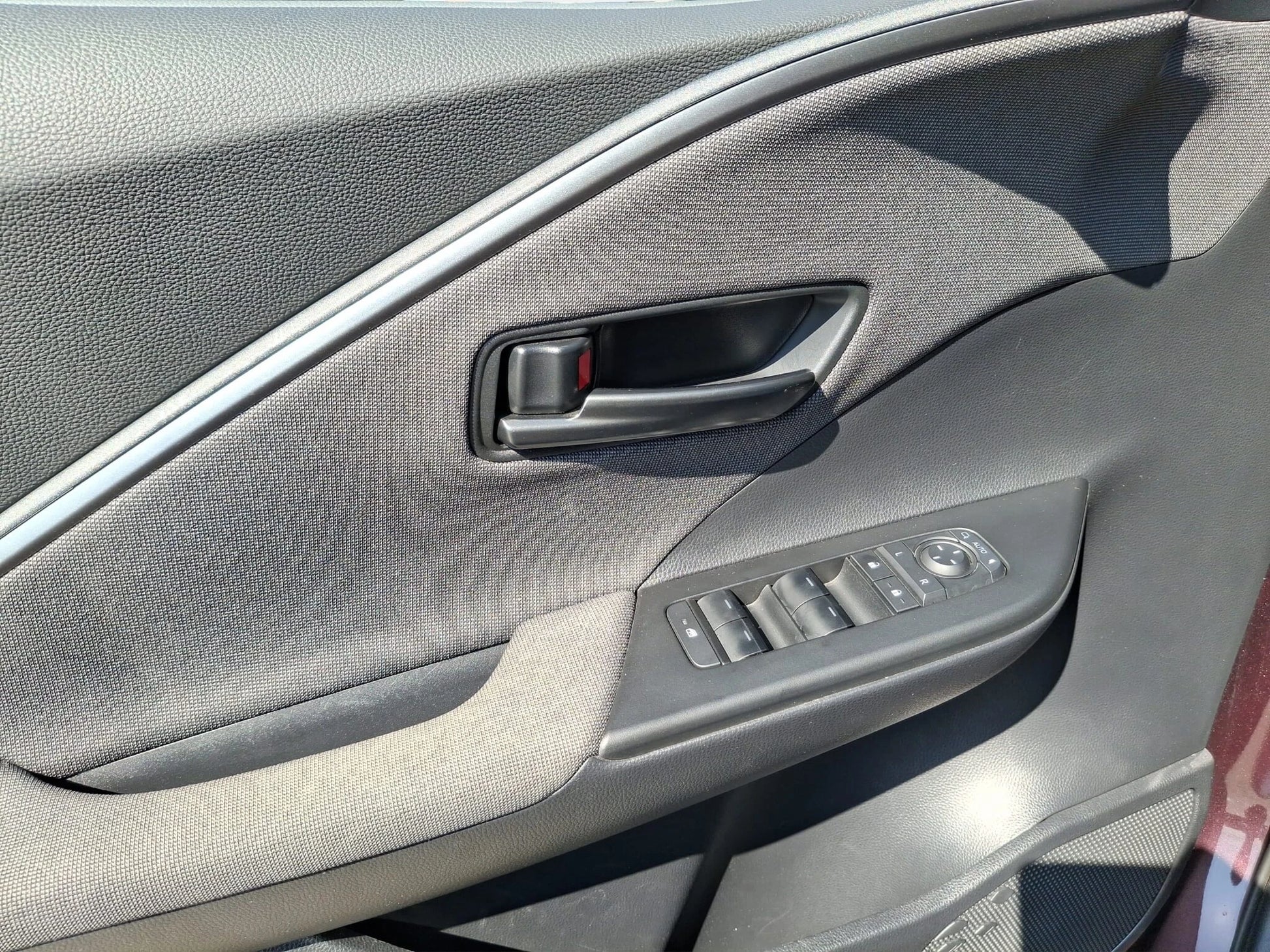 Toyota C-HR 2.0 Hybrid CVT - Samsaru's Car Outlet