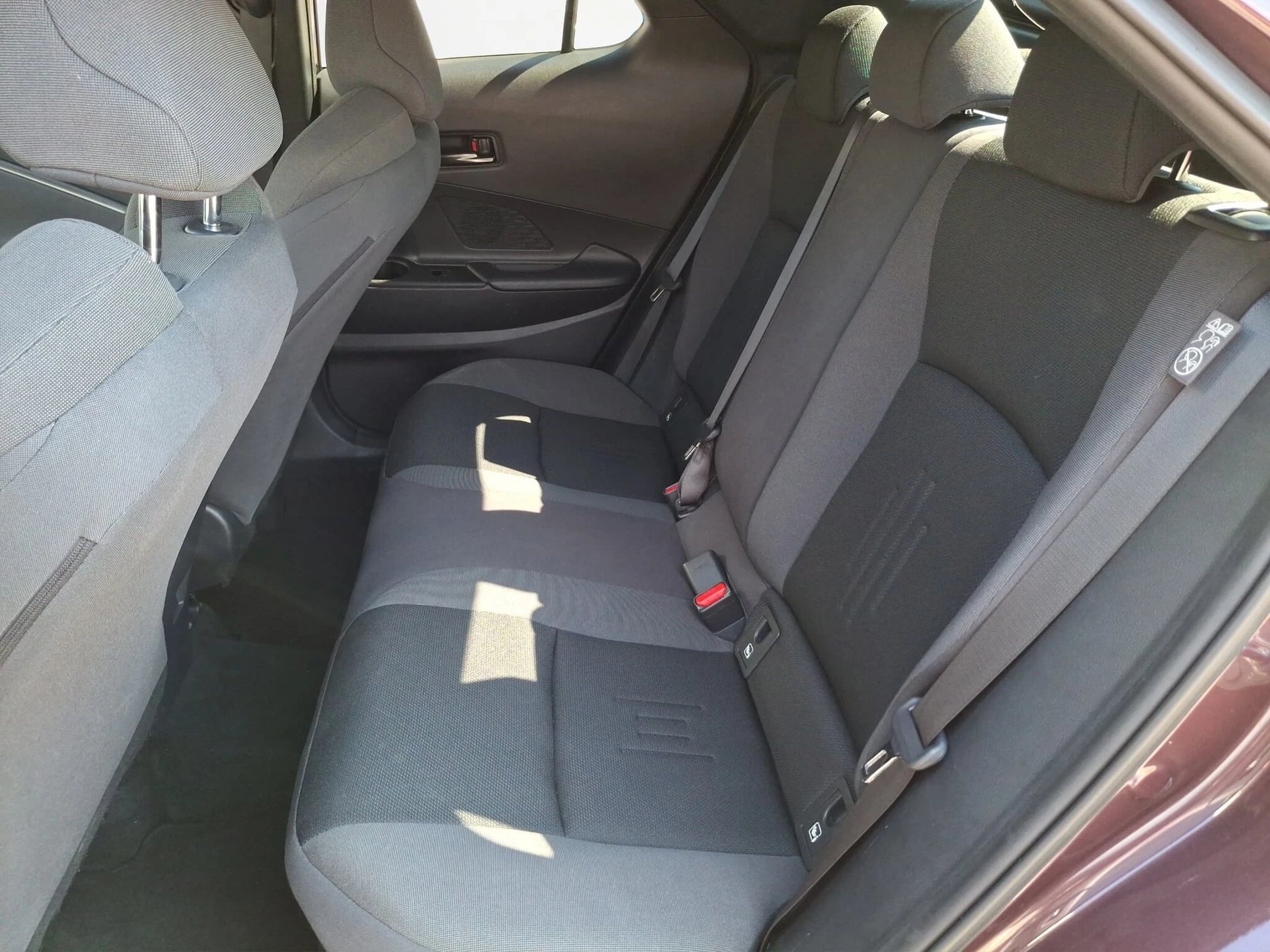 Toyota C-HR 2.0 Hybrid CVT - Samsaru's Car Outlet