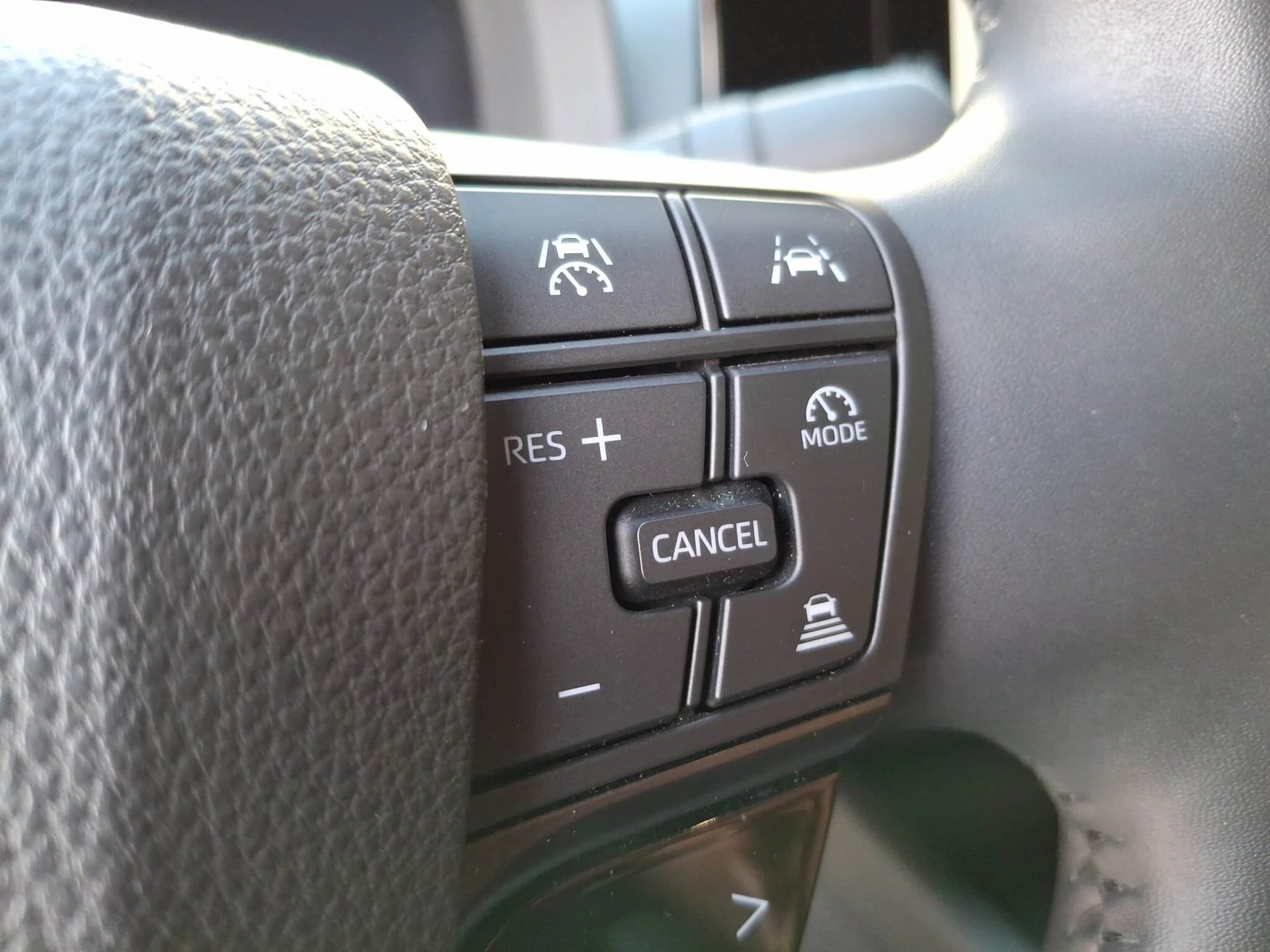 Toyota C-HR 2.0 Hybrid CVT - Samsaru's Car Outlet