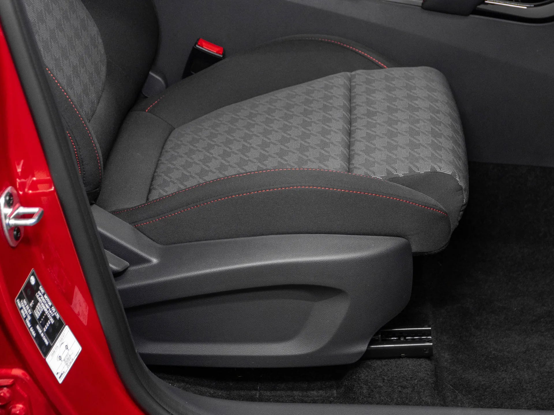 MG ZS EV Electric 156 CP Rosu - Samsaru's Car Outlet