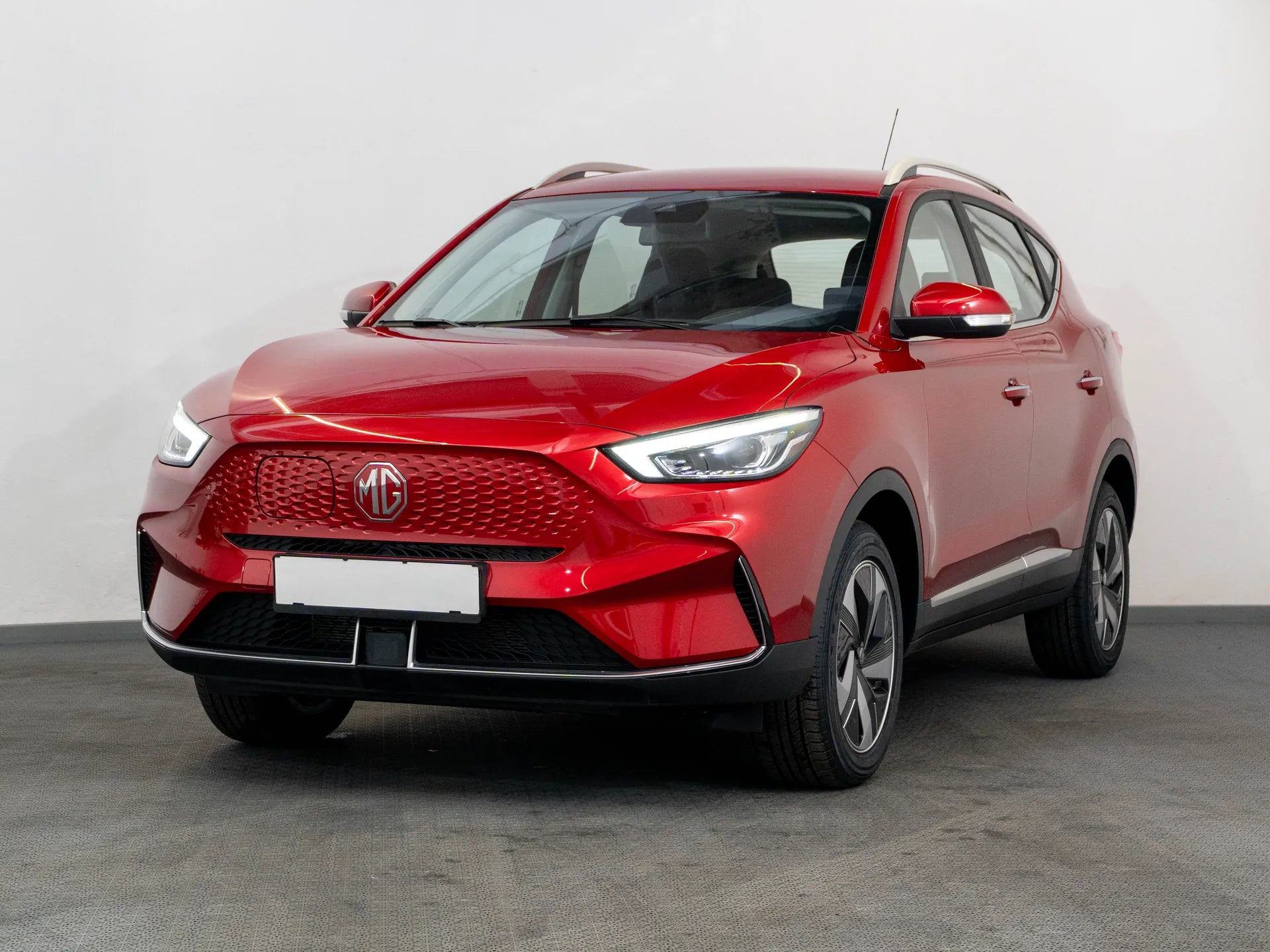 MG ZS EV Electric 156 CP Rosu - Samsaru's Car Outlet