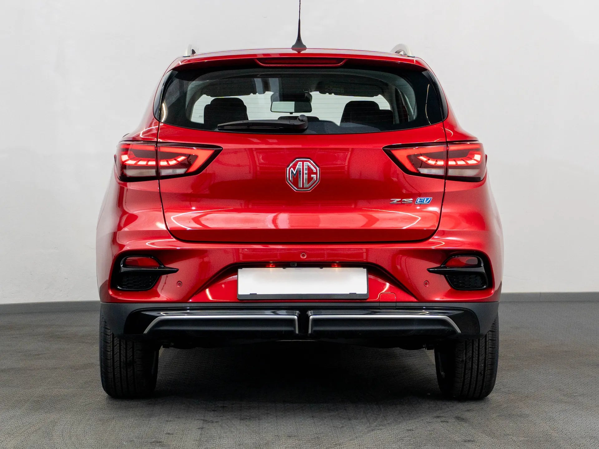 MG ZS EV Electric 156 CP Rosu - Samsaru's Car Outlet